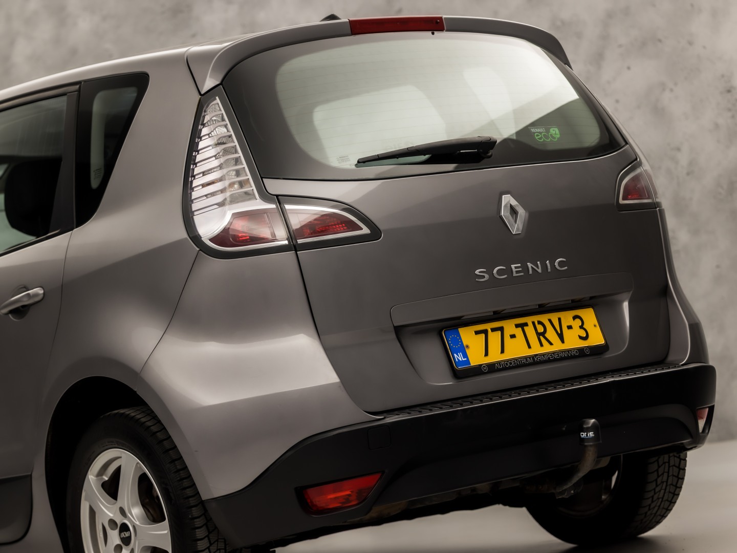 Renault Scénic 1.6 Sport (NAVIGATIE, AIRCO, CRUISE, TREKHAAK, SPORTSTOELEN, NIEUWE APK, NIEUWSTAAT)