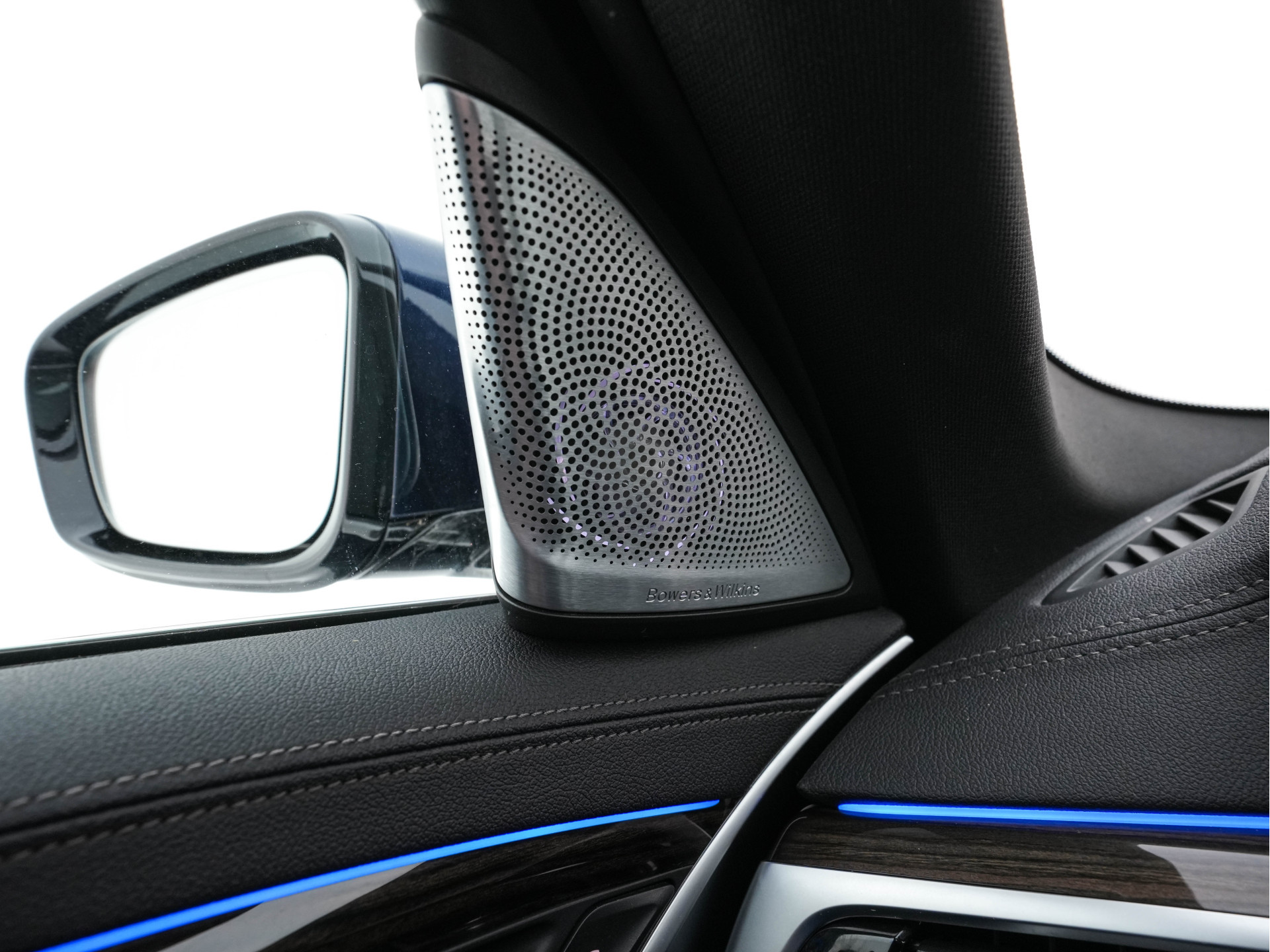 BMW 5-serie 540i xDrive High Executive Edition (INCL-BTW ) Aut.*PANO | LUXURY-LEATHER | LASER-LIGHT | BOWERS&WILKINS-AUDIO | MEMORY-PACK | HEATED/COOLED-COMFORTSEATS | DIGI-COCKPIT | NAVI-FULLMAP | SHIFT-PADDLES | CRUISE | 18''ALU*