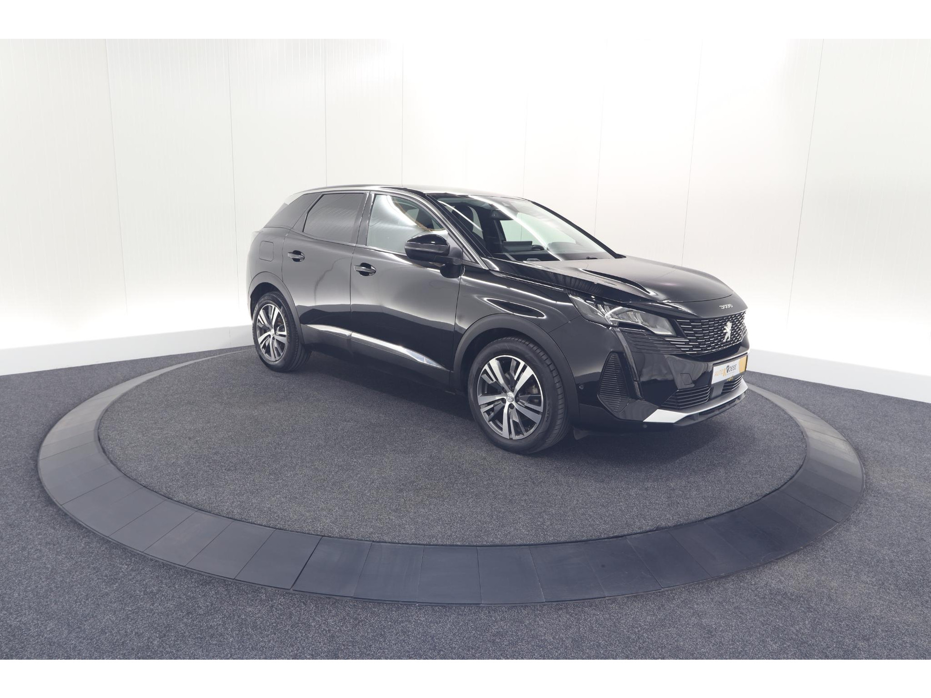 Peugeot 3008 PureTech 130 Allure | Trekhaak | Camera | Dodehoekdetectie | Navigatie