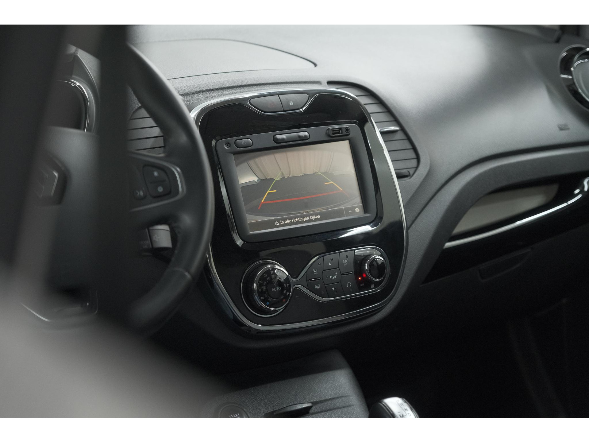 Renault Captur TCe 120 EDC Dynamique | Trekhaak | Camera | Climate Control | Navigatie