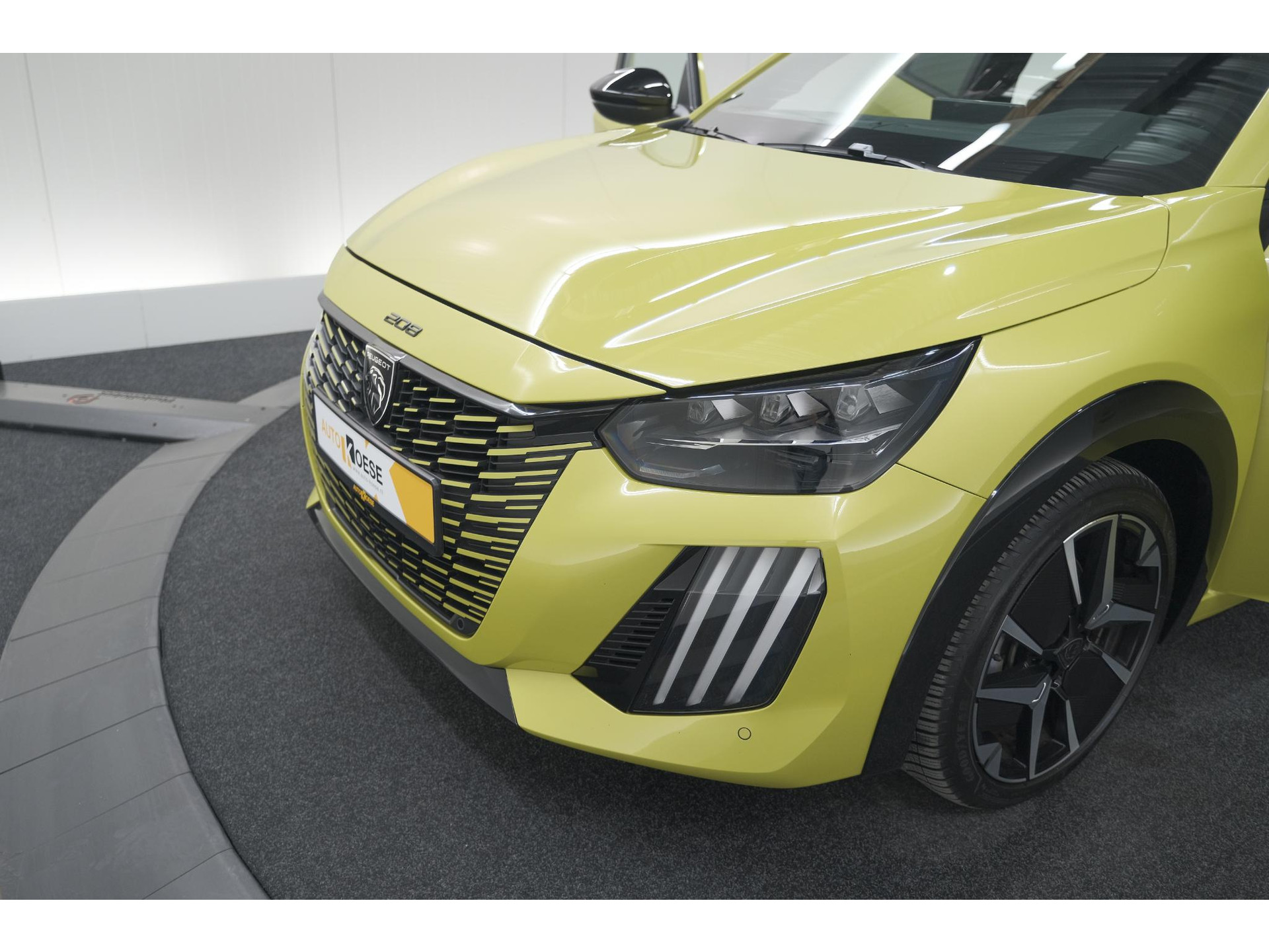 Peugeot 208 Hybrid 136 e-DCS6 GT | Camera | Apple Carplay | Parkeersensoren