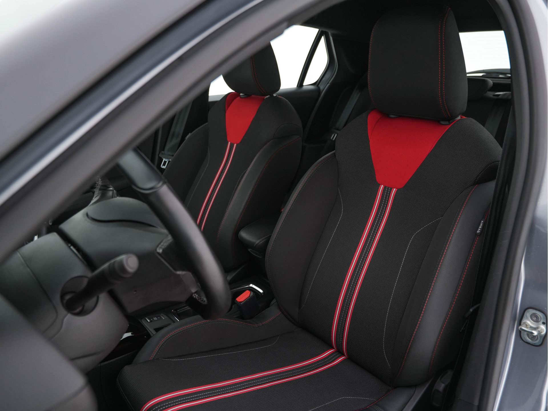 Opel Corsa-e GS-Line Bitter-Edition 50 kWh [ 3-Fase ] (INCL-BTW) Aut.* HEATPUMP | LEATHER-MICROFIBRE | ADAPTIVE-CRUISE | CARPLAY | CCS-FASTLOADER | FULL-LED | HEATED-SPORTSEATS | DAB+ | ECC | LANE-ASSIST | CAMERA | PDC | DIGI-COCKPIT | 17 "ALU*