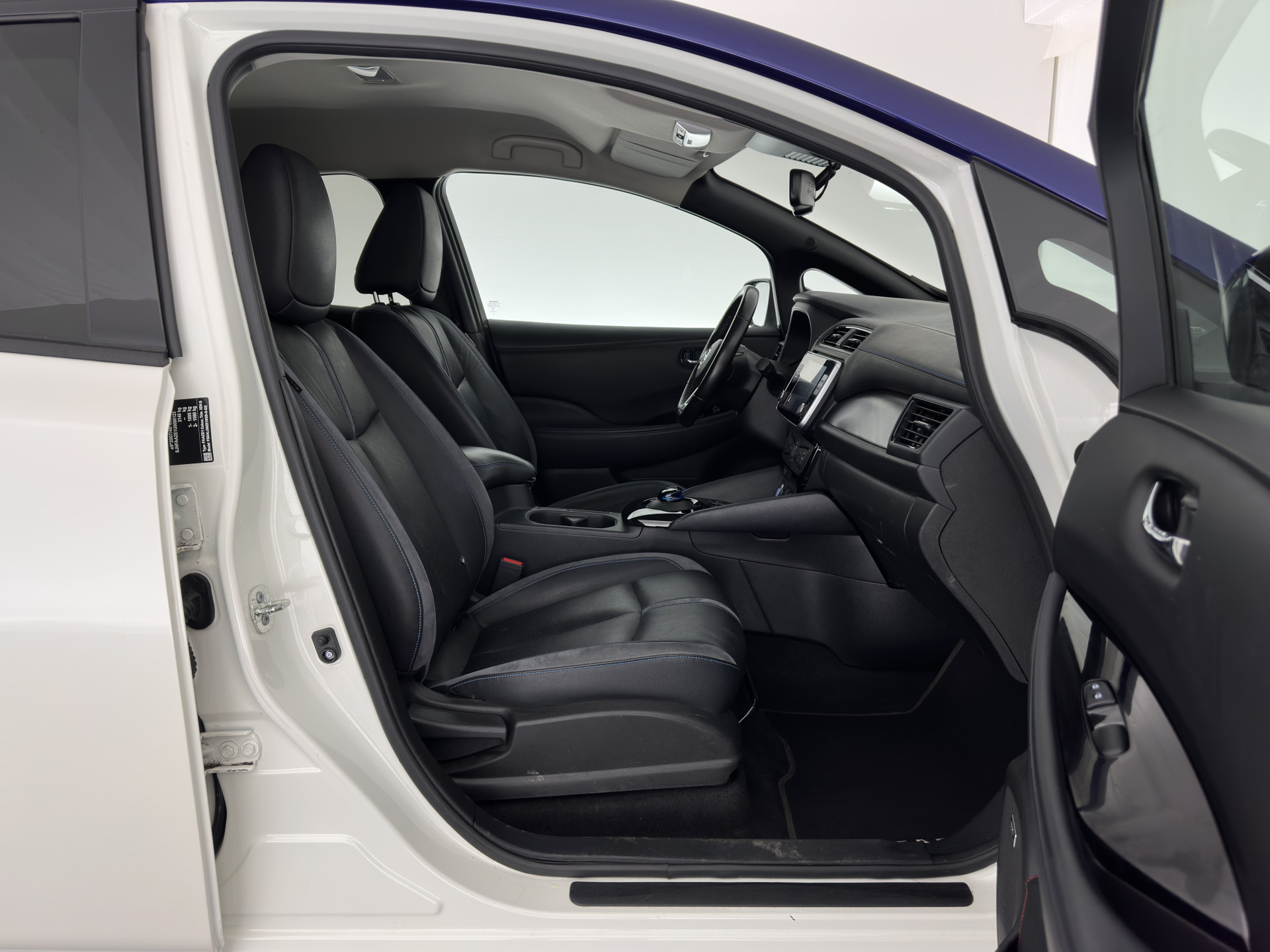 Nissan LEAF e+ Tekna 62 kWh {SOH-95%} (INCL-BTW) *Aut.*LEATHER-MICROFIBRE | FULL-LED | ADAPTIVE-CRUISE | BOSE-AUDIO | TOP-VIEW | DAB | KEYLESS | NAVI-FULLMAP | DAB | HEATED-COMFORTSEATS | BLIND-SPOT | PRIVACY-GLASS | 17''ALU*