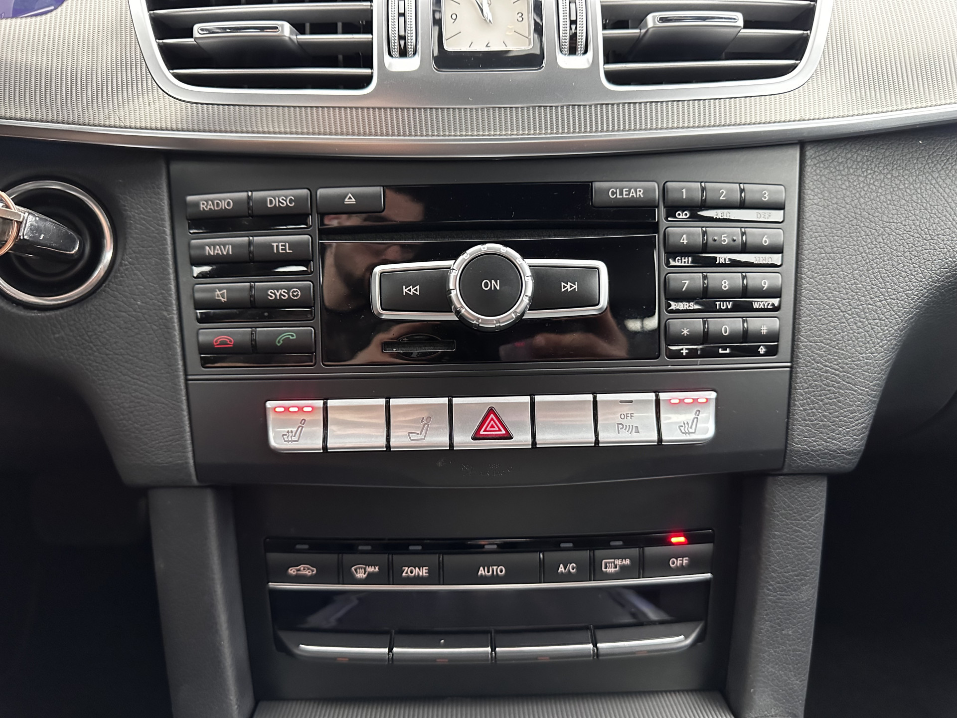 Mercedes-Benz E-klasse 300 BlueTEC HYBRID Avantgarde Aut. *NAVI-FULLMAP | LEATHER -MICROFIBRE | ECC | PDC | CRUISE | COMFORT-SEATS | 17"ALU*