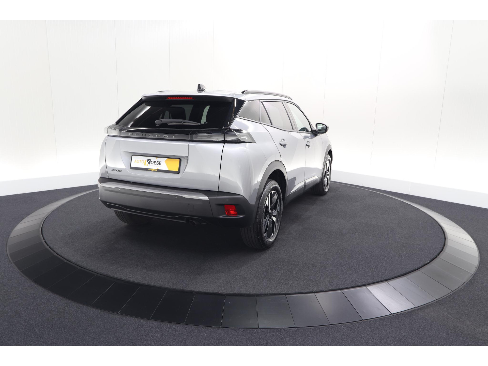 Peugeot 2008 PureTech 100 Allure | Apple Carplay | Parkeersensoren | Climate control