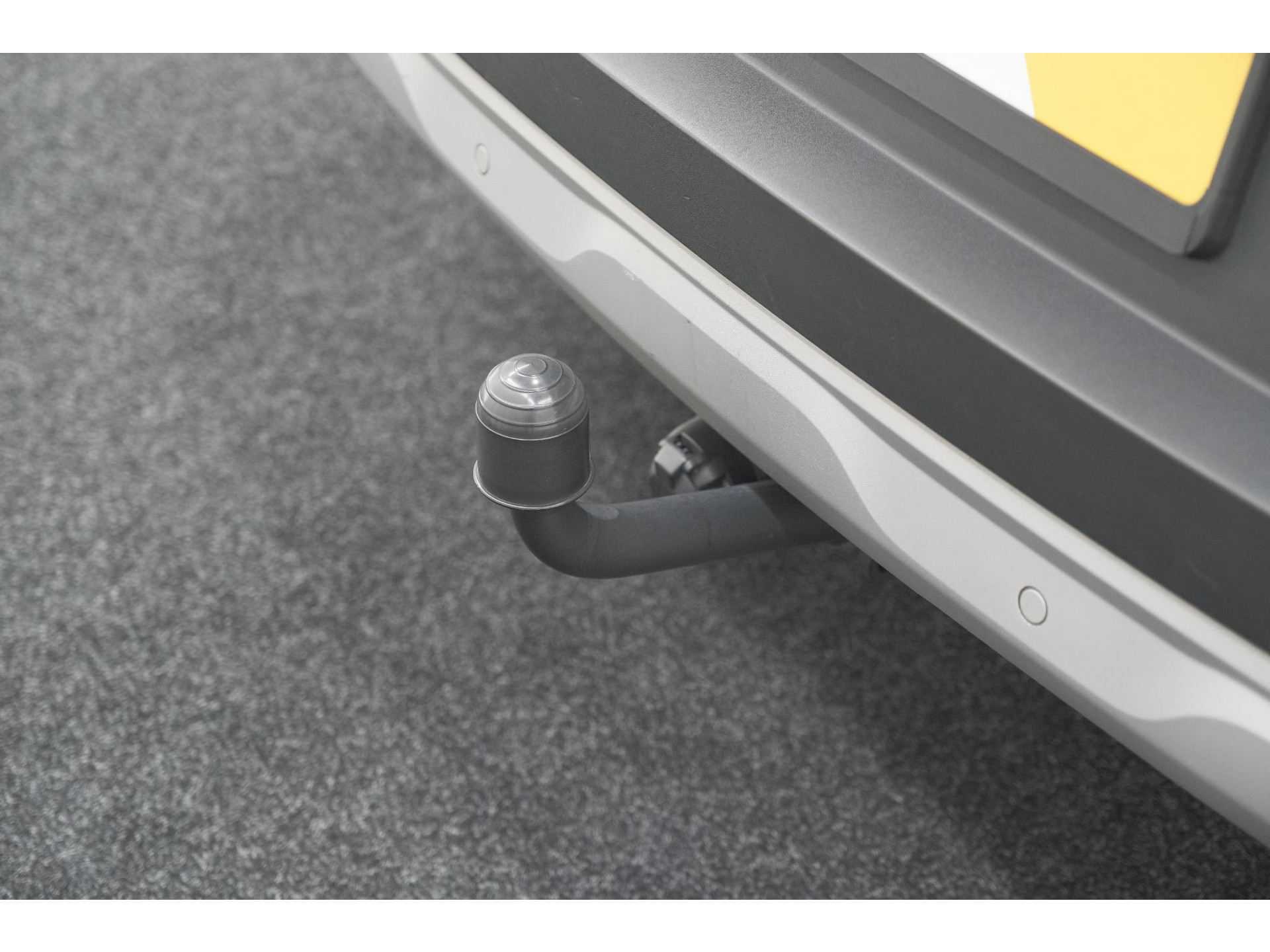Renault Captur 1.6 E-Tech Plug-in Hybrid 160 Intens | Trekhaak | Camera | Adaptieve Cruise Control | Dodehoekdetectie