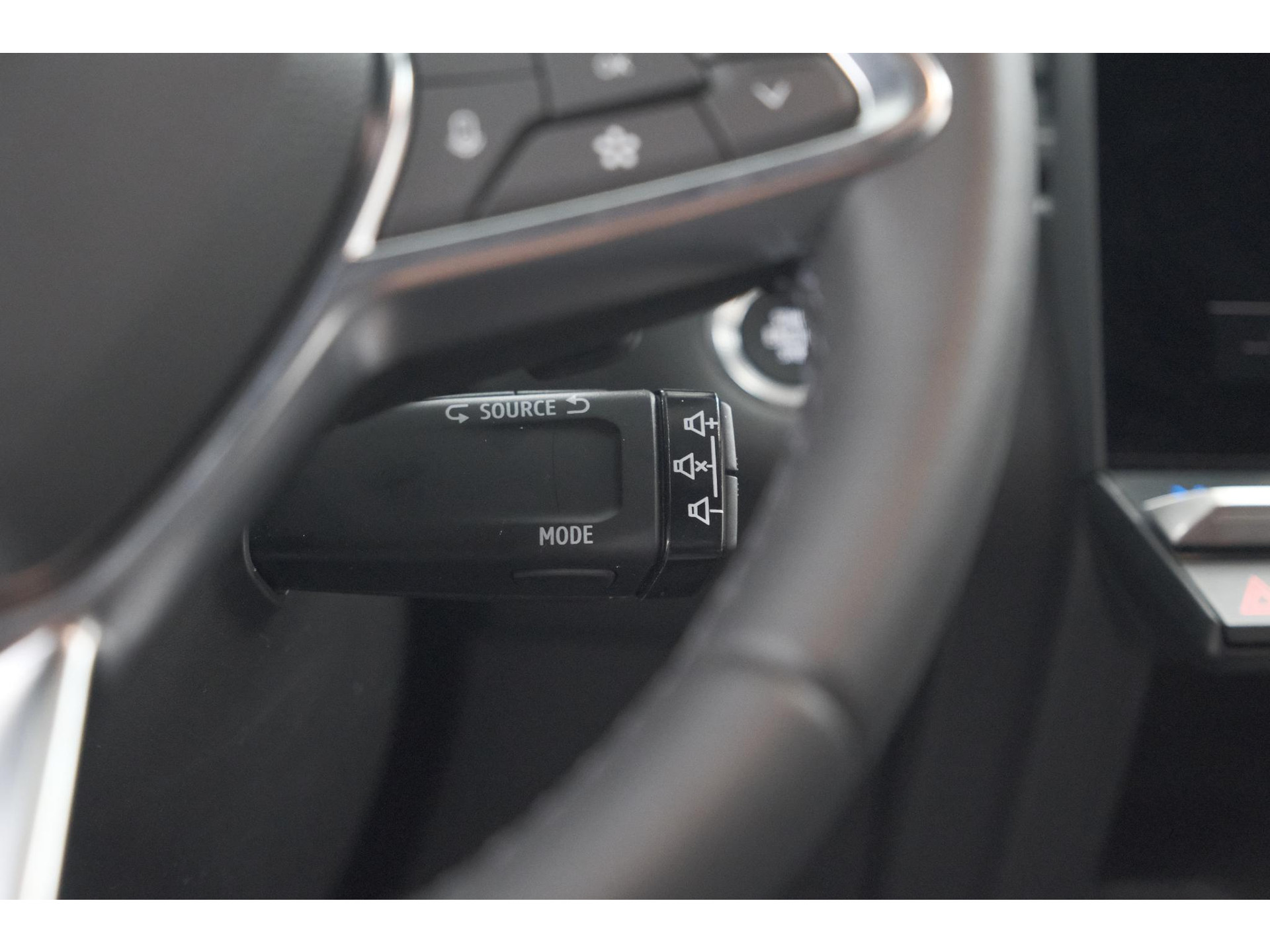 Renault Captur Mild Hybrid 160 EDC Techno | Camera | Navigatie | Apple Carplay | Pack Full Screen