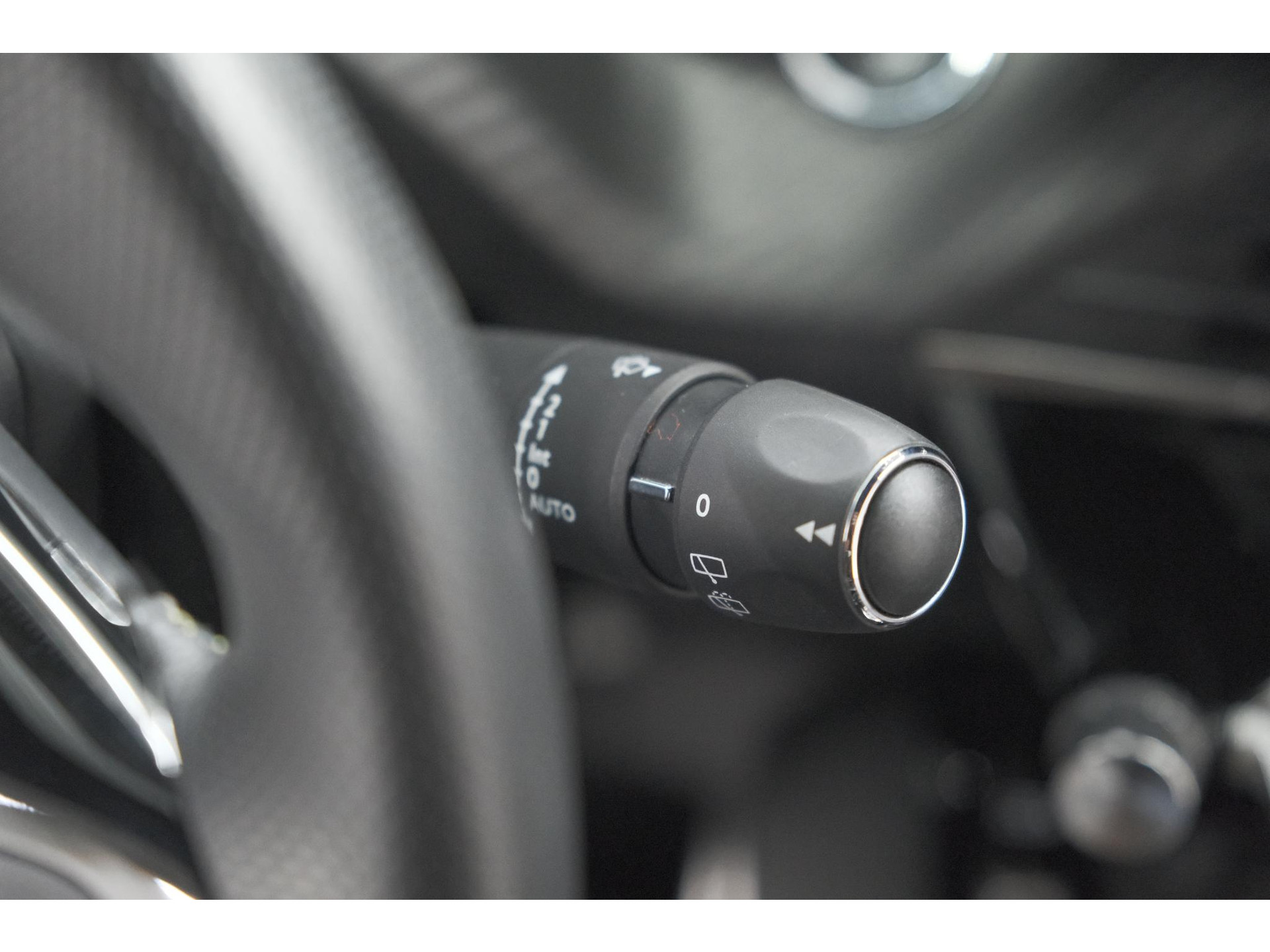 Peugeot 208 Hybrid 136 e-DCS6 GT | Camera | Apple Carplay & Android Auto | Parkeersensoren