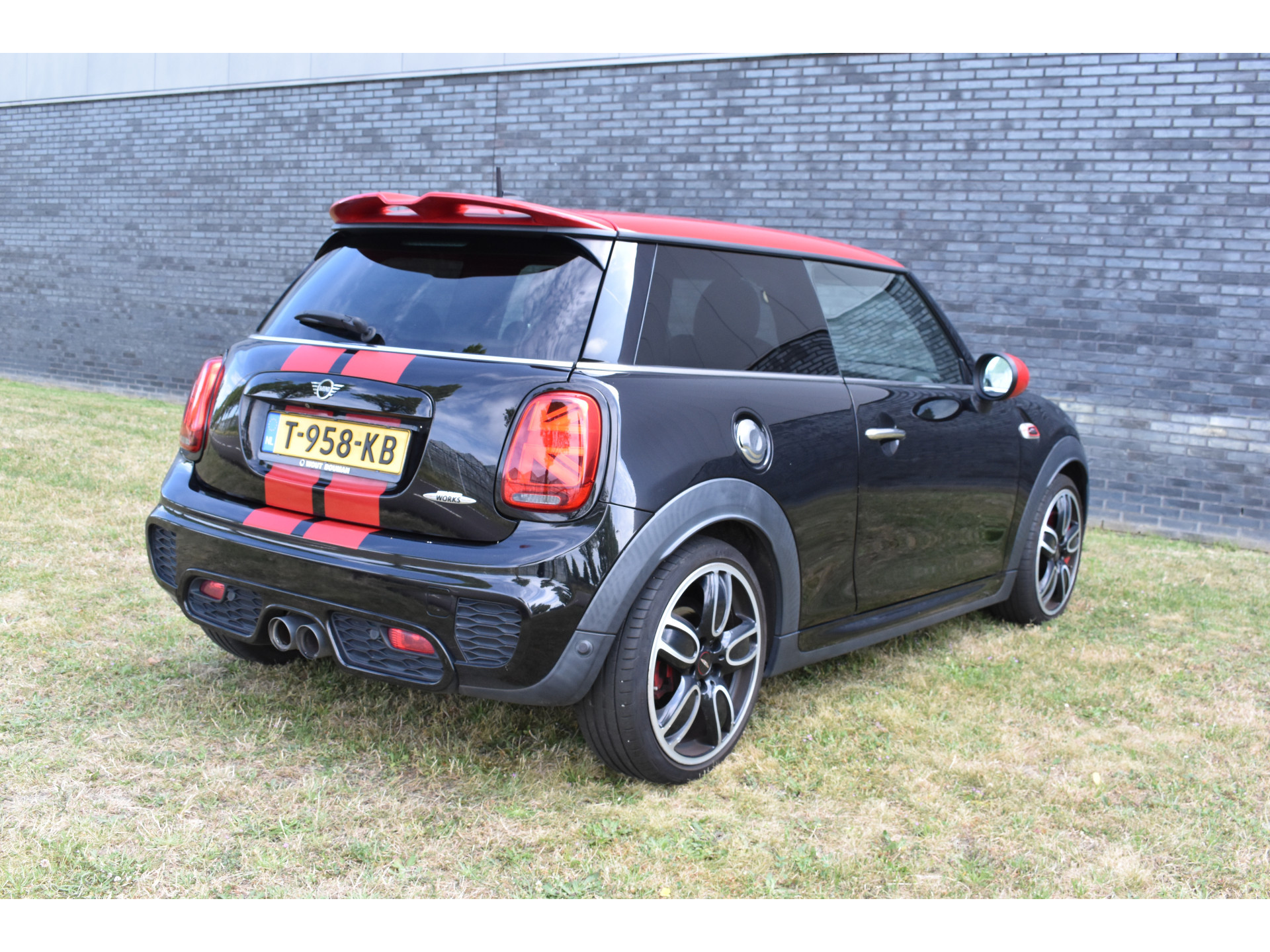 MINI 3-Deurs 2.0 John Cooper Works Chili 232pk Leer Navi Automaat
