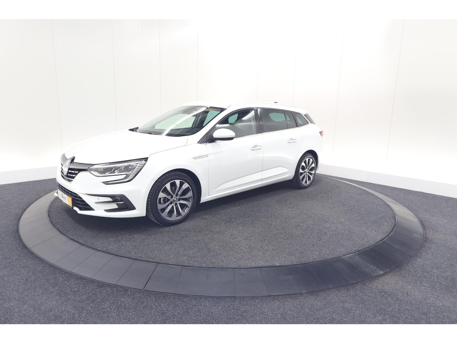 Renault Mégane Estate TCe 140 EDC Techno | Trekhaak | Camera | Navigatie | 9.3 Inch Groot Scherm