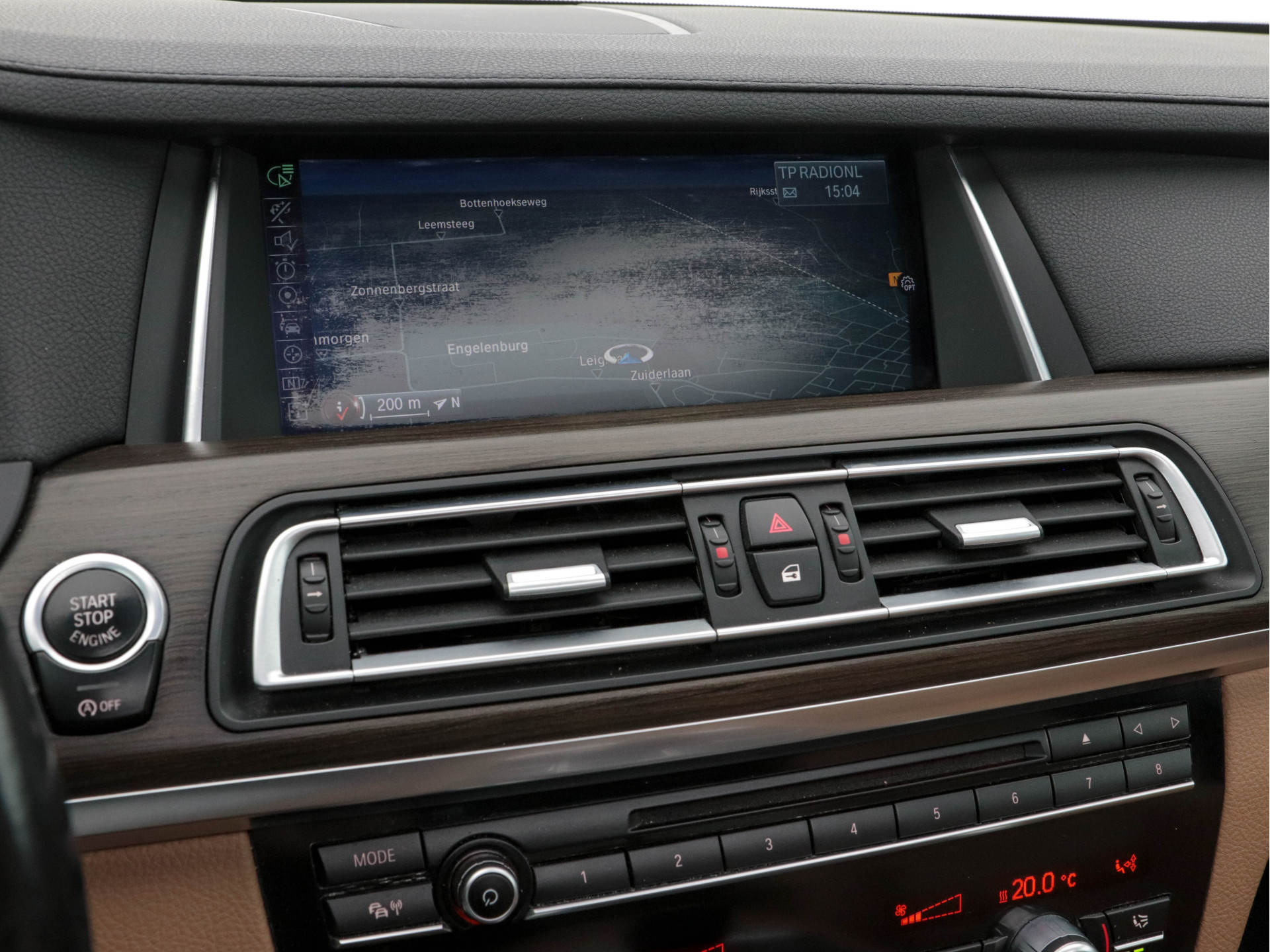 BMW 7-serie 740d xDrive M-Sport Aut. *PANO | LEATHER | FULL-LED | SURROUND-VIEW | NAVI-FULLMAP | SOFT-CLOSE | HEAD-UP | HARMAN/KARDON-AUDIO | KEYLESS | CRUISE | HEATED-SPORTSEATS | LANE-ASSIST | MEMORY-PACK | TOWBAR