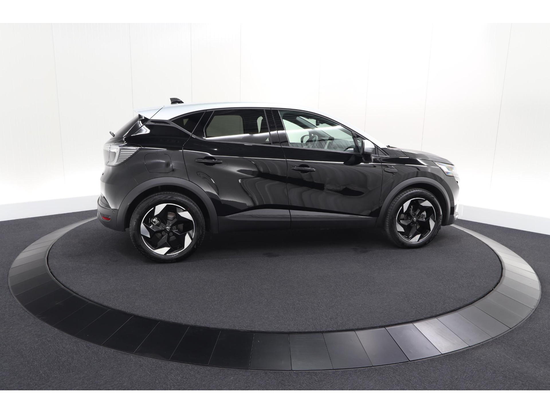 Renault Captur 1.8 E-Tech full hybrid 160 techno | Camera | Adaptieve Cruise Control | Navigatie
