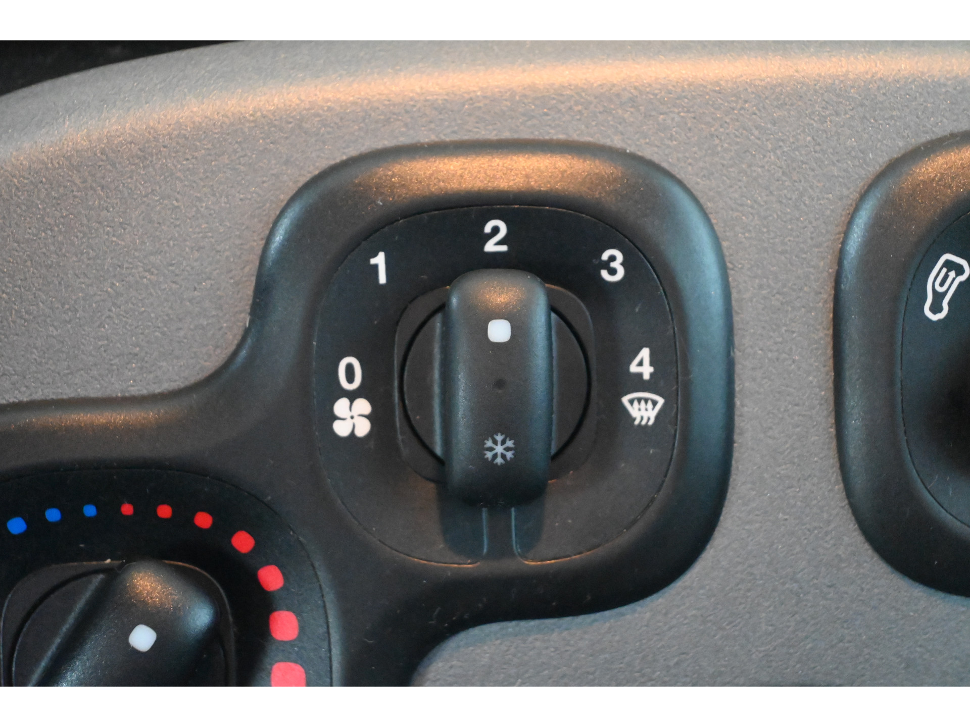Fiat Panda 0.9 TwinAir Lounge NAP Airco Elektrisch pakket Goed Onderhouden! Inruil Mogelijk!