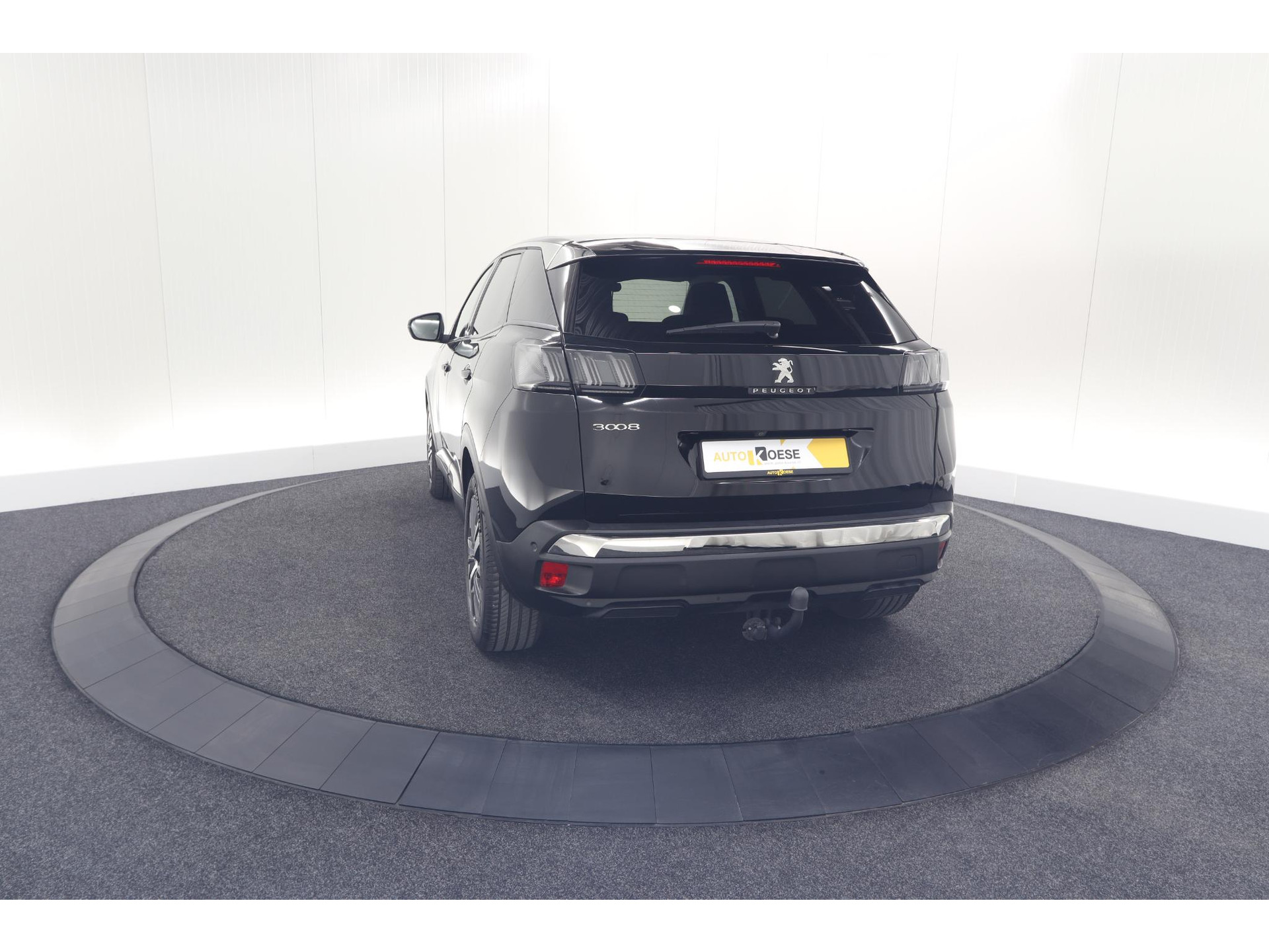 Peugeot 3008 PureTech 130 Allure | Trekhaak | Camera | Dodehoekdetectie | Navigatie