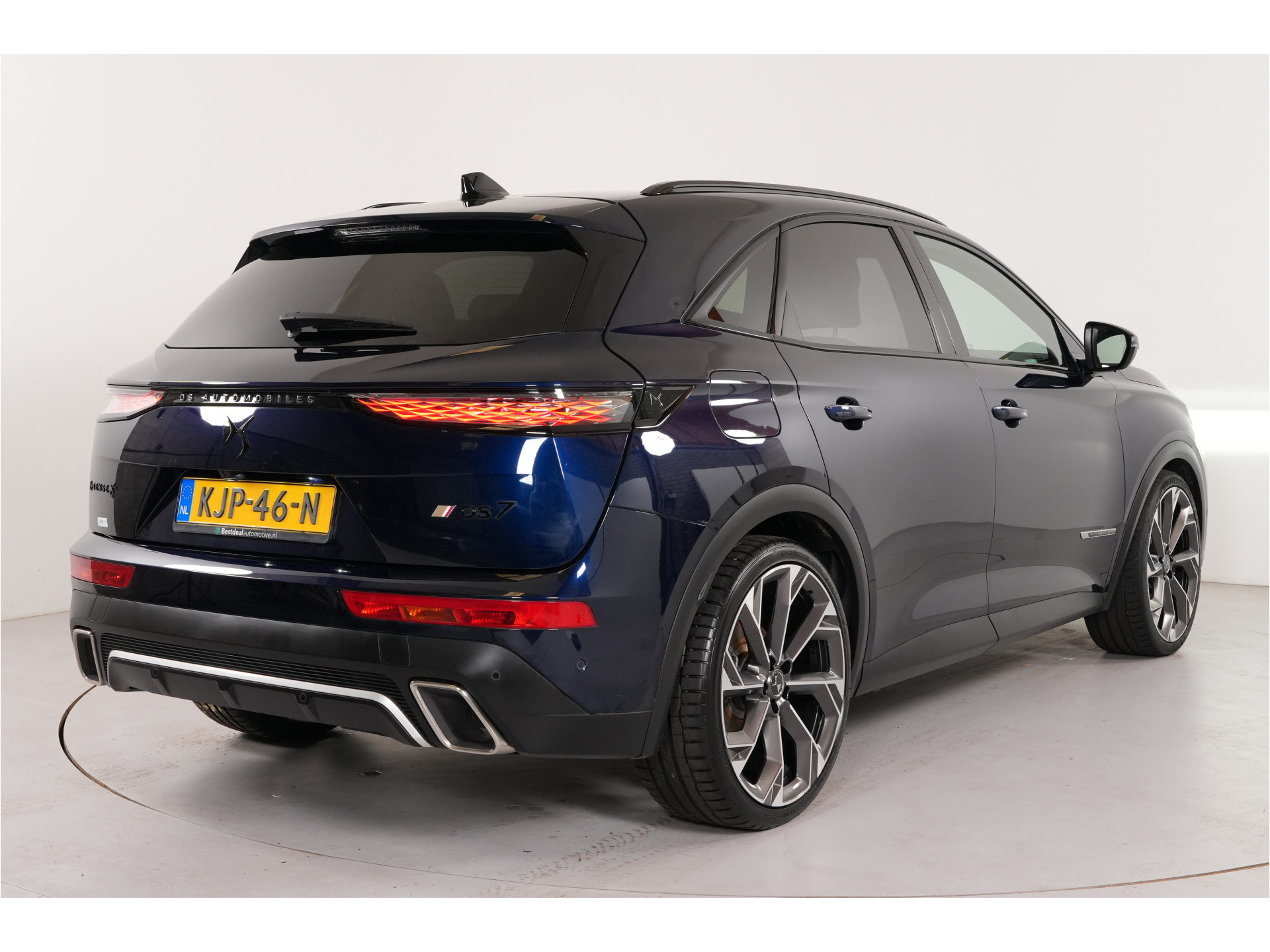 DS 7 E-Tense 4x4 La Première 360 pk PHEV | SOH 96% | Pano | Massage | Nachtzicht | Focal | 360° Cam | Nappa |