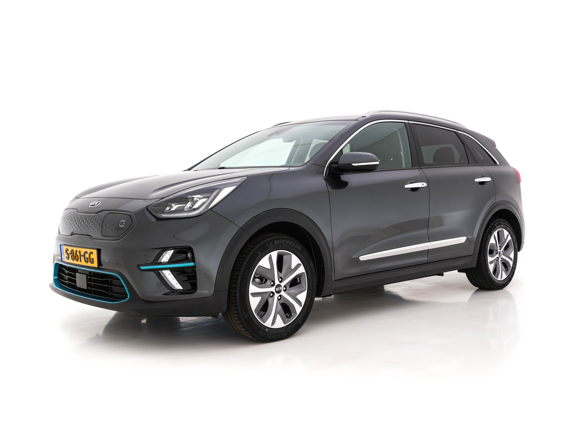 Kia e-Niro DynamicPlusLine 64 kWh [ 3-Fase ] { SOH-99% } (INCL-BTW) Aut. *FULL-LEATHER | NAVI-FULLMAP | DAB | ADAPT.CRUISE | BLINDSPOT | CAMERA | HEATED/COOLED-COMFORTSEATS | KEYLESS | JBL-SOUND | MEMORY-PACK | DIGI-COCKPIT | SHIFT-PADDLES | ...