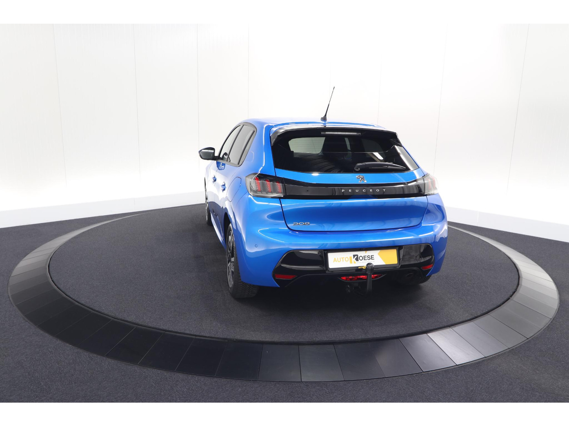 Peugeot 208 PureTech 100 Allure | Trekhaak | Camera | Apple Carplay | Navigatie | Parkeersensoren