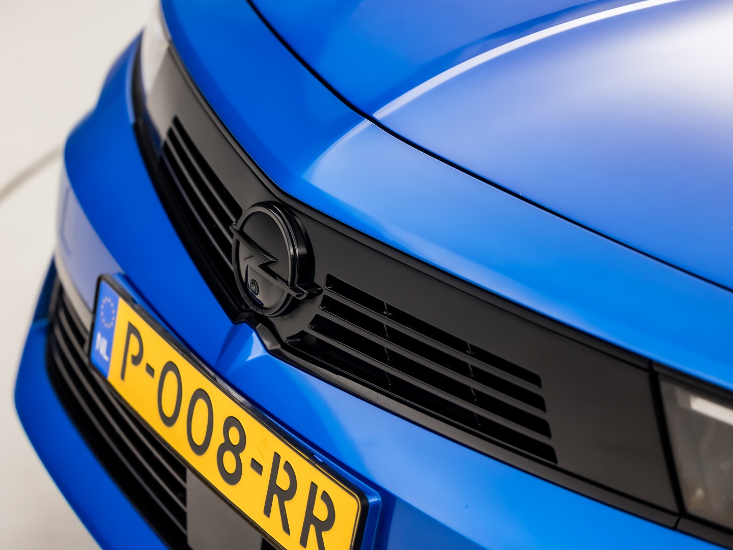 Opel Astra 1.2 Turbo Ultimate Automaat (PANORAMADAK, 1e EIGENAAR, AGR STOELEN, APPLE CARPLAY, GROOT NAVI, MEMORY SEATS, 360 CAMERA, STUUR/STOELVERWARMING, LEDER/ALCANTARA, CRUISE, NIEUWSTAAT)