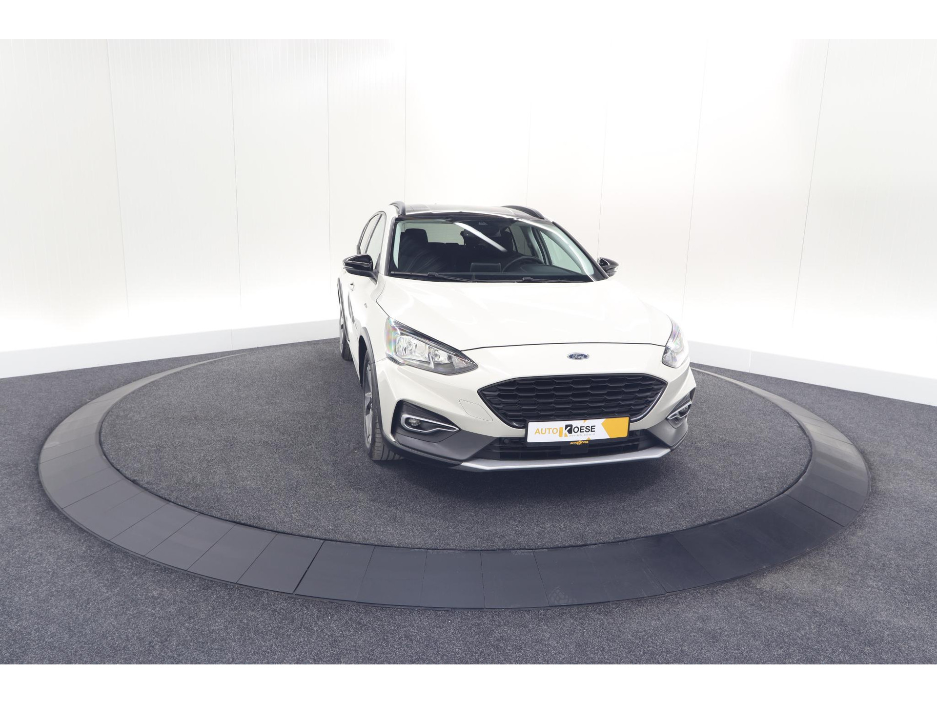 Ford Focus 1.5 EcoBoost Active Business | Lage Kilometerstand | Navigatie | Parkeersensoren | Apple Carplay