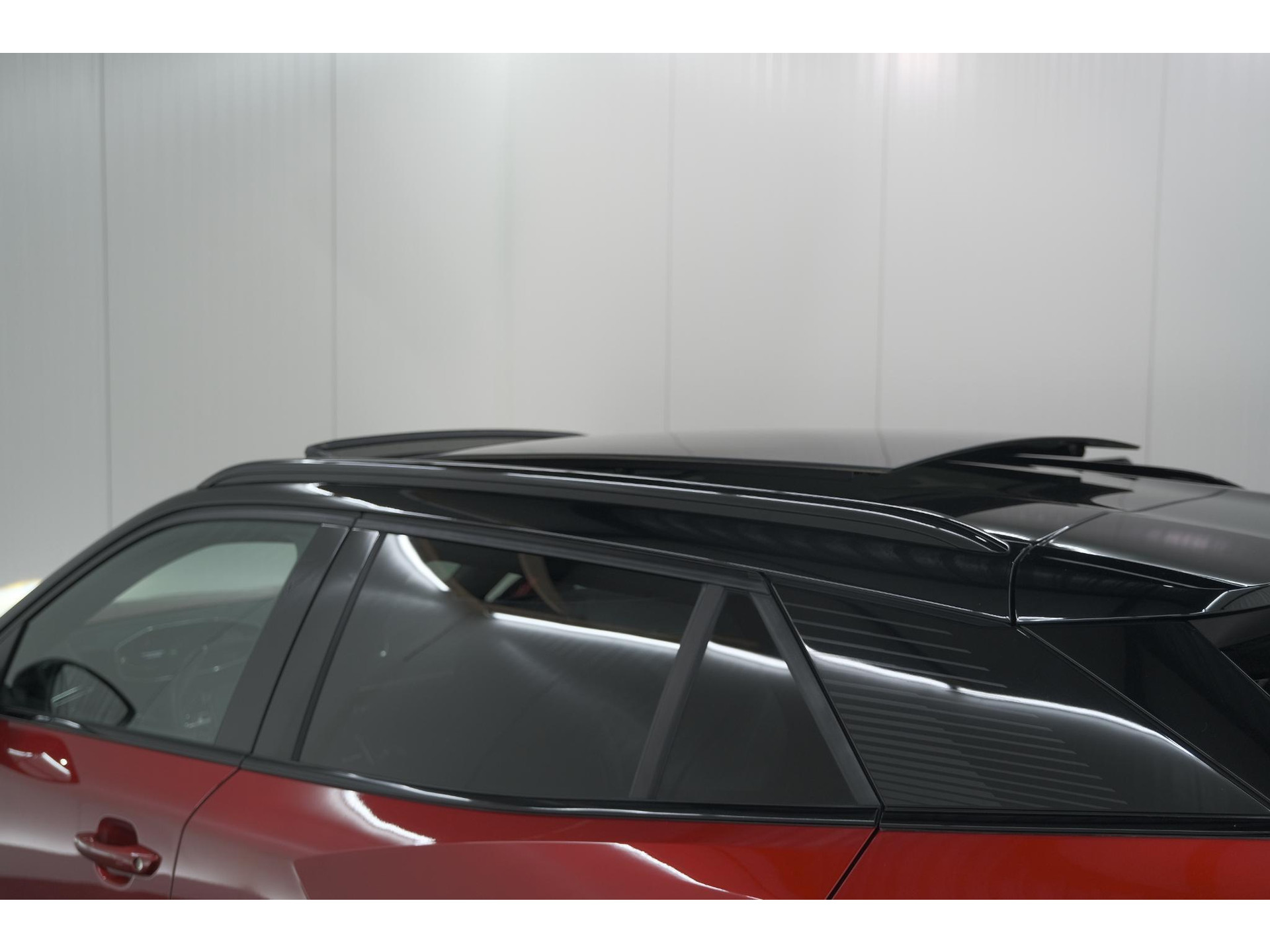 Peugeot 2008 PureTech 130 GT Pack | Panoramadak | Camera | Adaptieve Cruise Control | Stoelverwarming