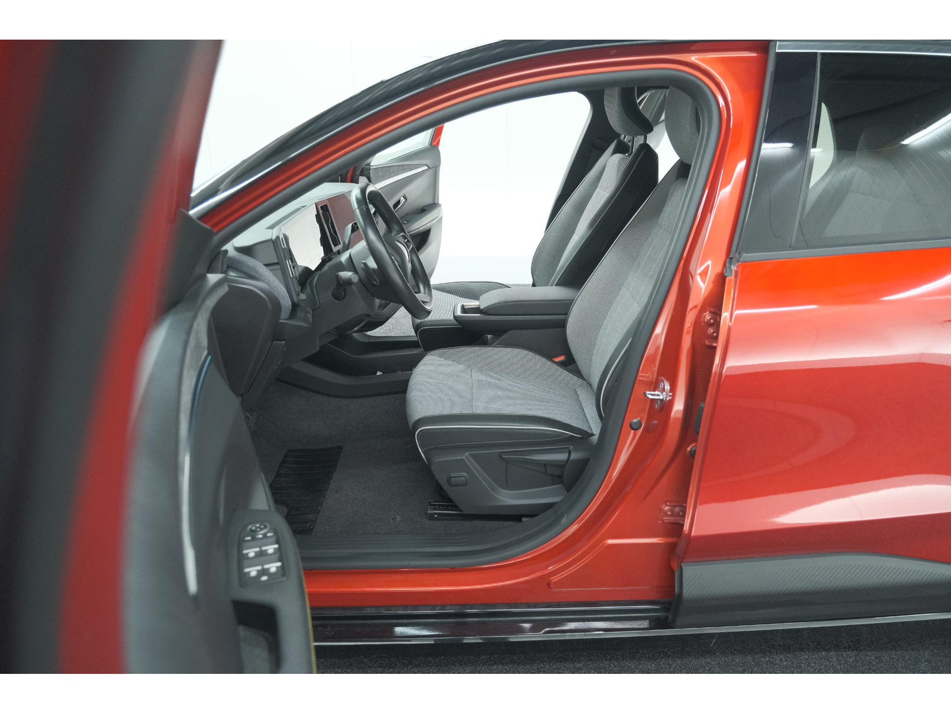 Renault Megane E-Tech EV60 Optimum Charge Techno | Adaptieve Cruise Control | Winterpakket | Dodehoekdetectie | Harman Kardon