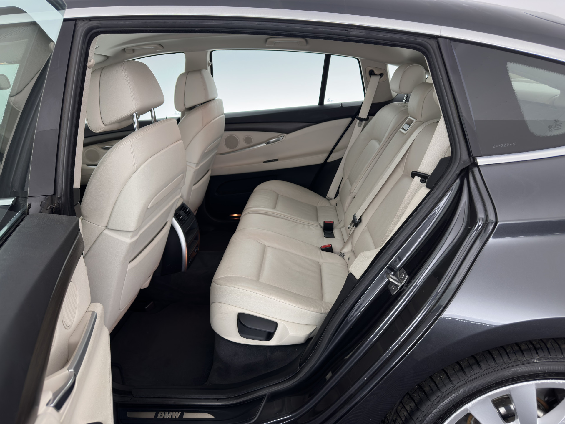 BMW 5-serie Gran Turismo 520d High Executive Aut. *HEAD-UP | ADAPTIVE-CRUISE | LUXURY-LEATHER | XENON | MEMORY-PACK | TOP-VIEW | HIFI-SOUND | NAVI-FULLMAP | ECC | PDC*