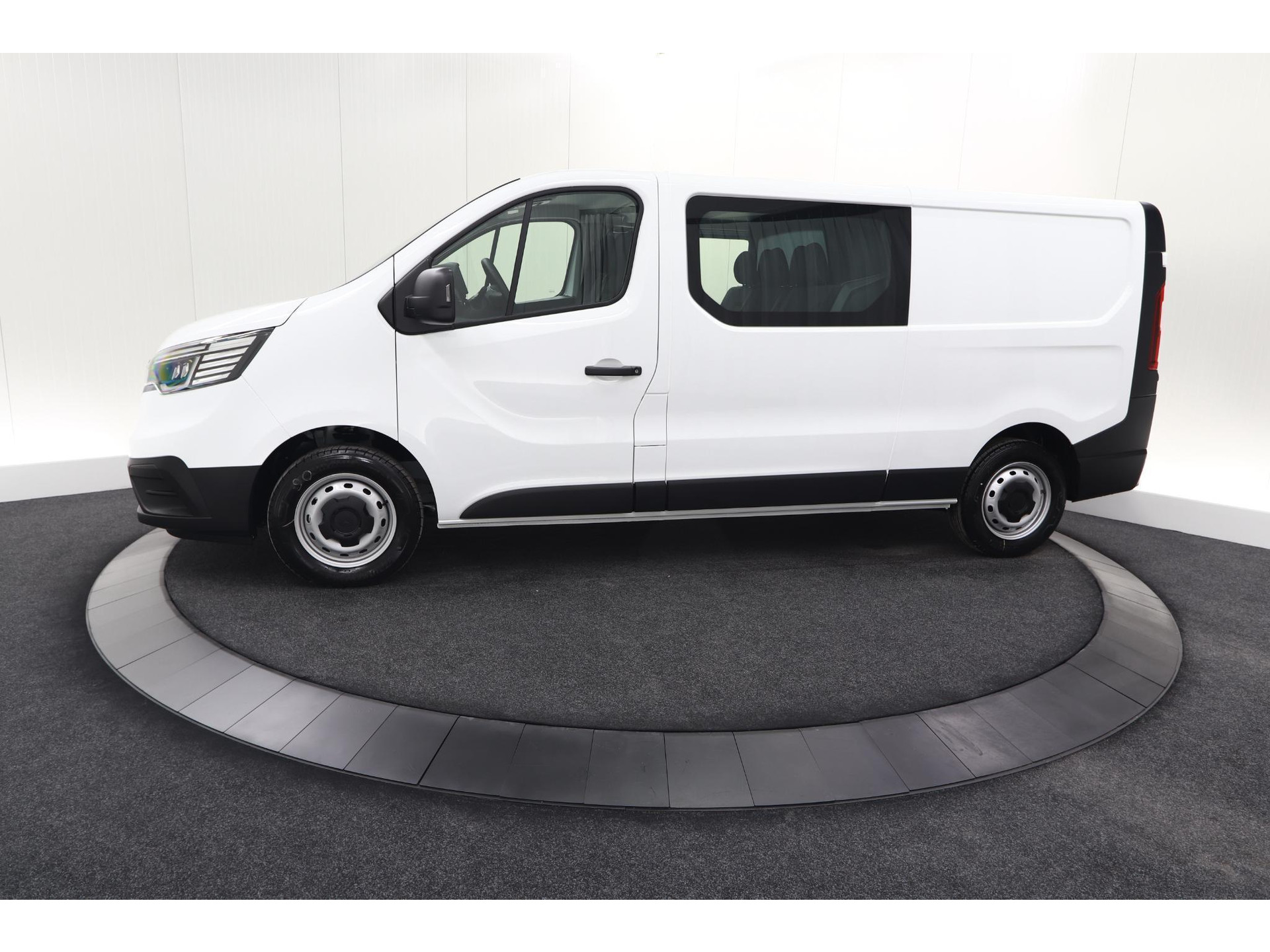 Renault Trafic 2.0 Blue dCi 130 T29 L2H1 Advance DC | 6 Zitplaatsen | Camera | Apple Carplay | Navigatie