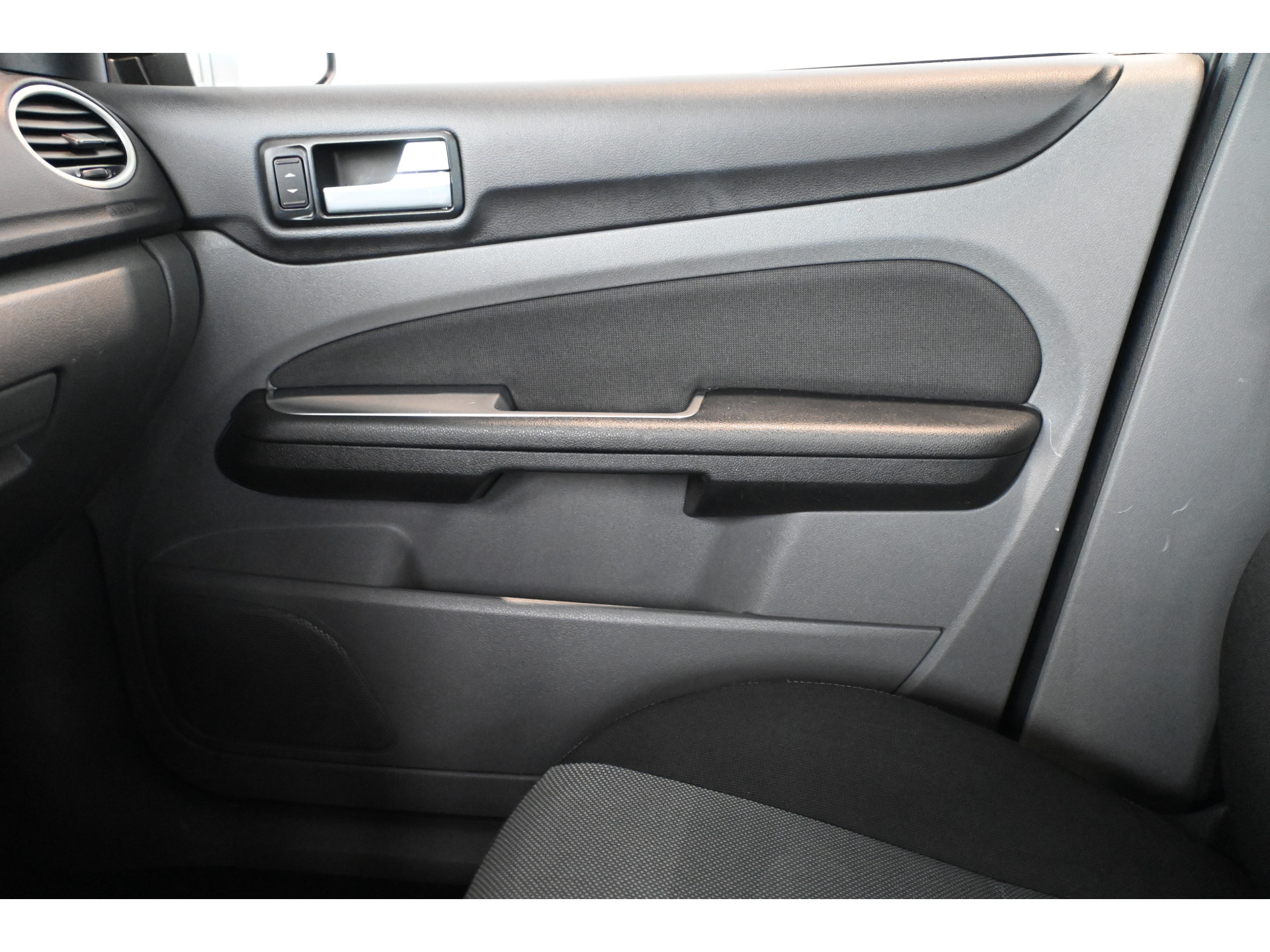 Ford Focus Wagon 1.6 Comfort Airco Cruise control Elektrisch pakket Rijklaarprijs! Inruil Mogelijk!