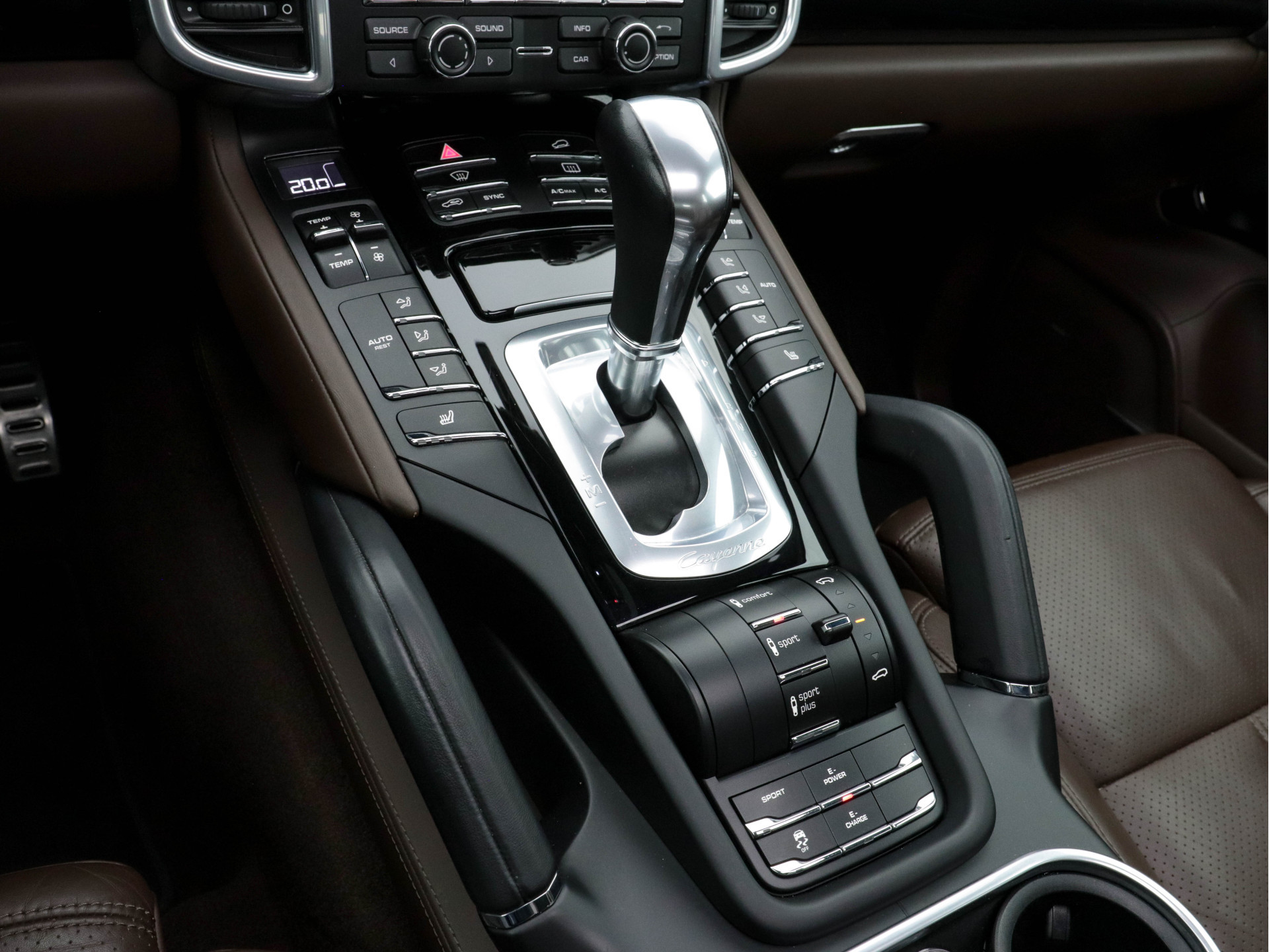 Porsche Cayenne 3.0 S E-Hybrid Plug-In (model-2016) Aut. *PANO | LEATHER | NAVI-FULLMAP | BOSE-SURROUND | AIR-SUSPENSION | ECC | FULL-LED | PDC | CRUISE | MEMORY-PACK | SHIFTPADDLES | HEATED-SPORTSEATS | 21"ALU*