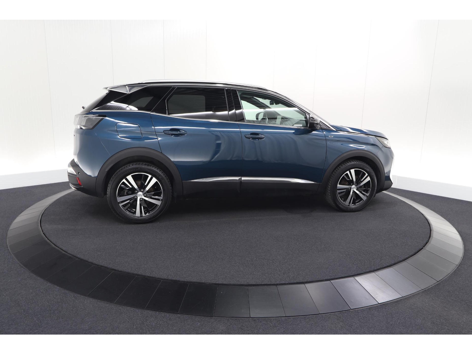 Peugeot 3008 PureTech 130 EAT8 GT | Adaptieve Cruise Control | Elektronische Kofferklep | Camera | Dodehoekdetectie