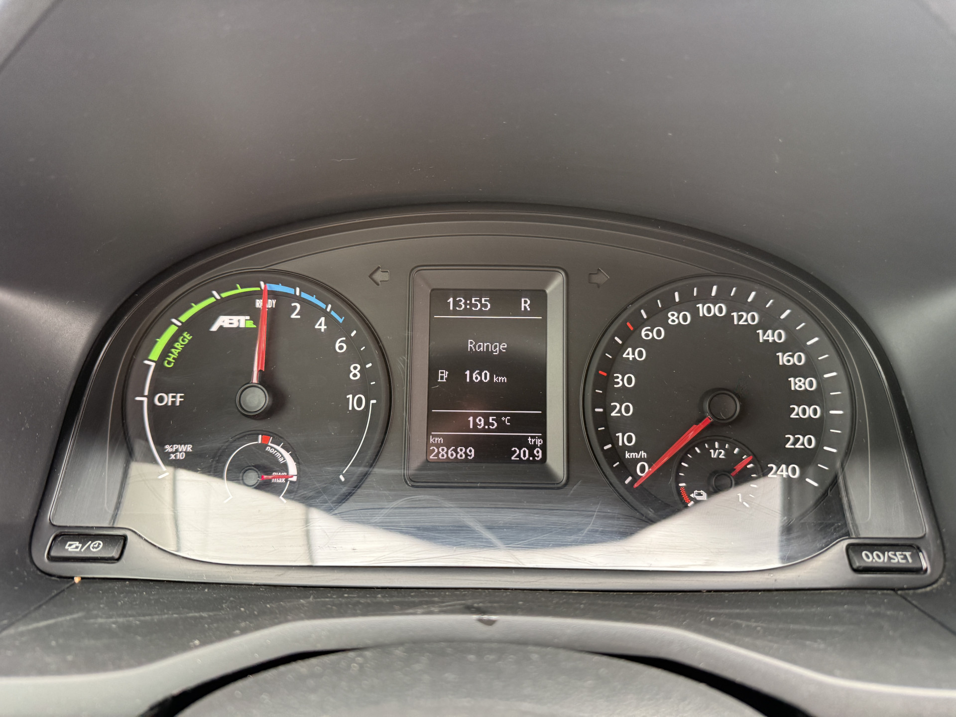 Volkswagen e-Caddy 37kWh 113PK L2H1 Elektrisch Caddy ABT Maxi 37,3kWh 159km WLTP Trekhaak Lichmetalen Velgen Airco Stoelverwarming Apple Carplay Parkeersensoren