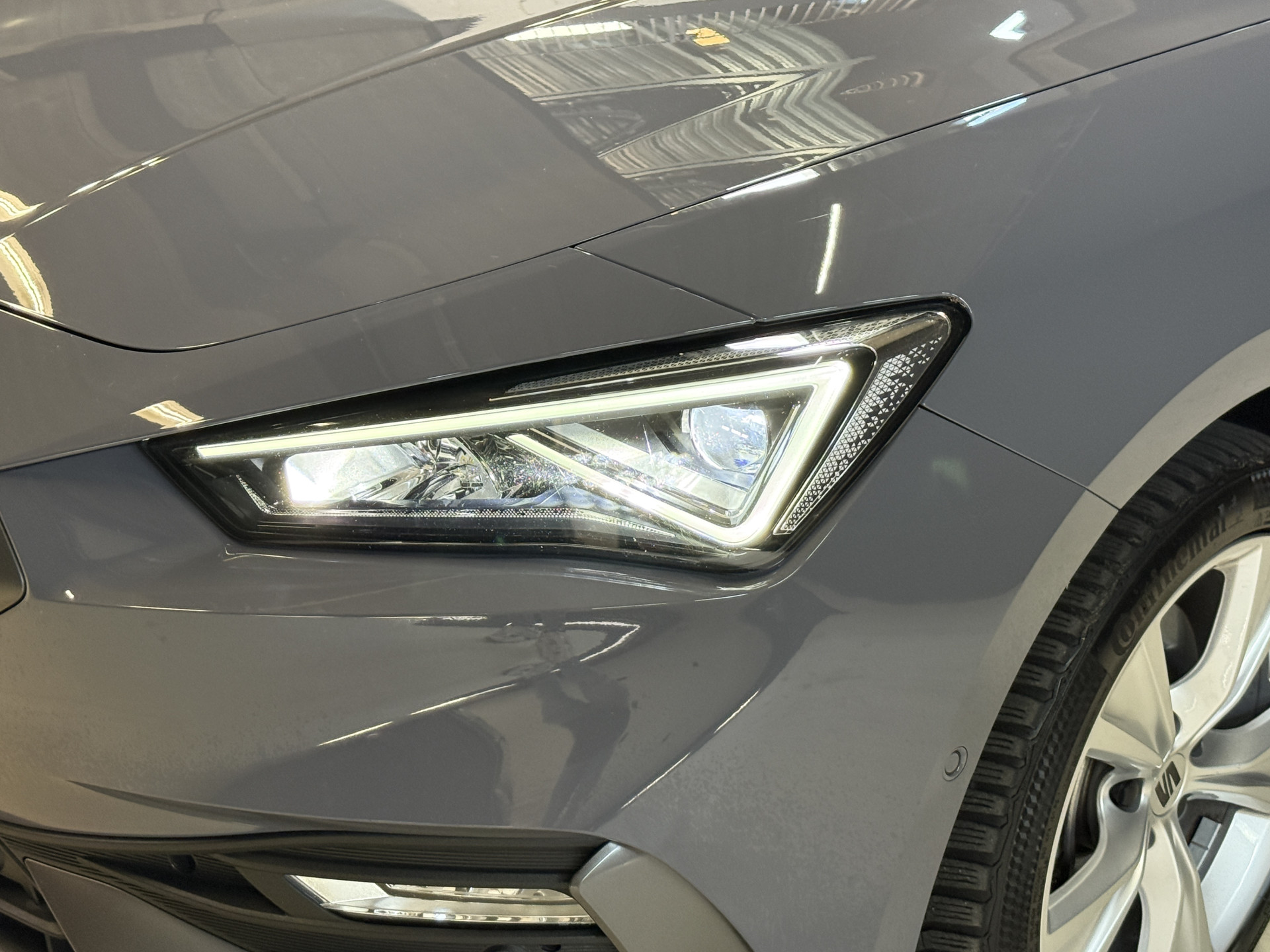 SEAT Leon 1.4 TSI eHybrid PHEV FR Business Intense | Keyless | Apple Carplay | Stoel/Stuurverwarming | Camera