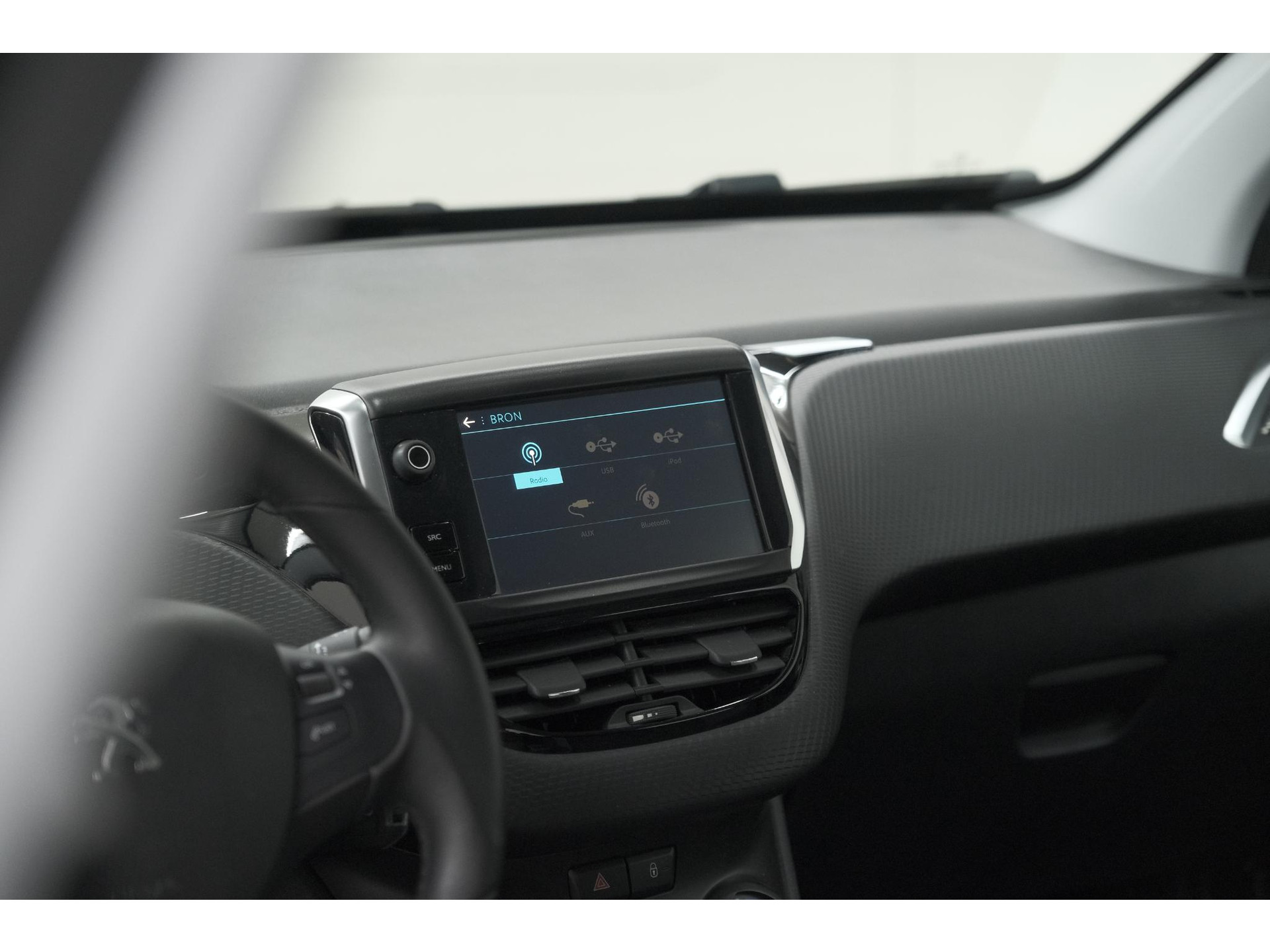 Peugeot 2008 PureTech 110 Blue Lion | Trekhaak | Apple Carplay | Parkeersensoren