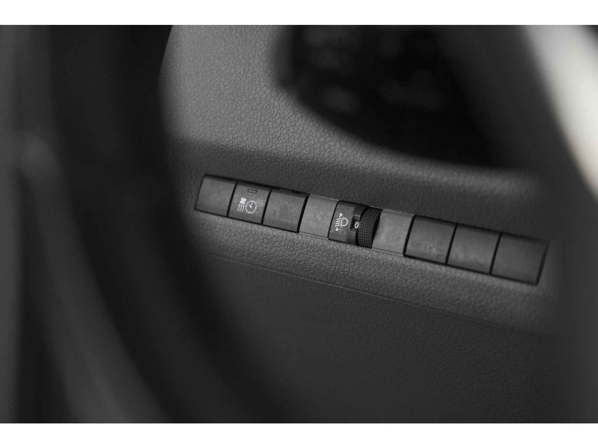 Peugeot Expert 2.0 BlueHDI 180 Automaat Standard Premium | Standkachel | Trekhaak | Head-Up Display | Camera | Apple Carplay | Laadruimte Betimmering