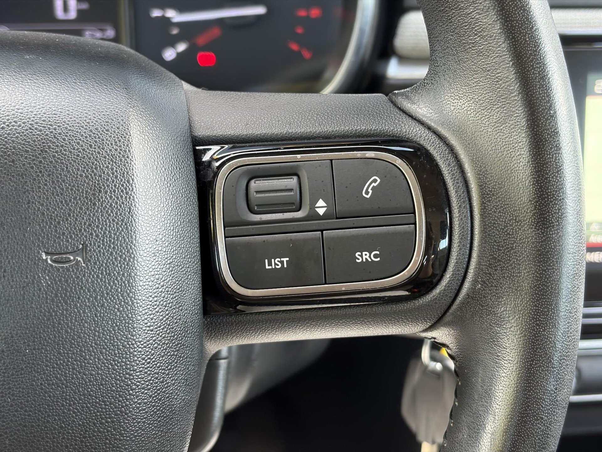 Citroen C3 1.2 PureTech Feel ✓2e Eigenaar✓Navi✓Carplay✓Clima✓Cruise✓Lm velgen✓Rijstrooksensor✓Pdc✓N.A.P✓Apk tot 05-2027