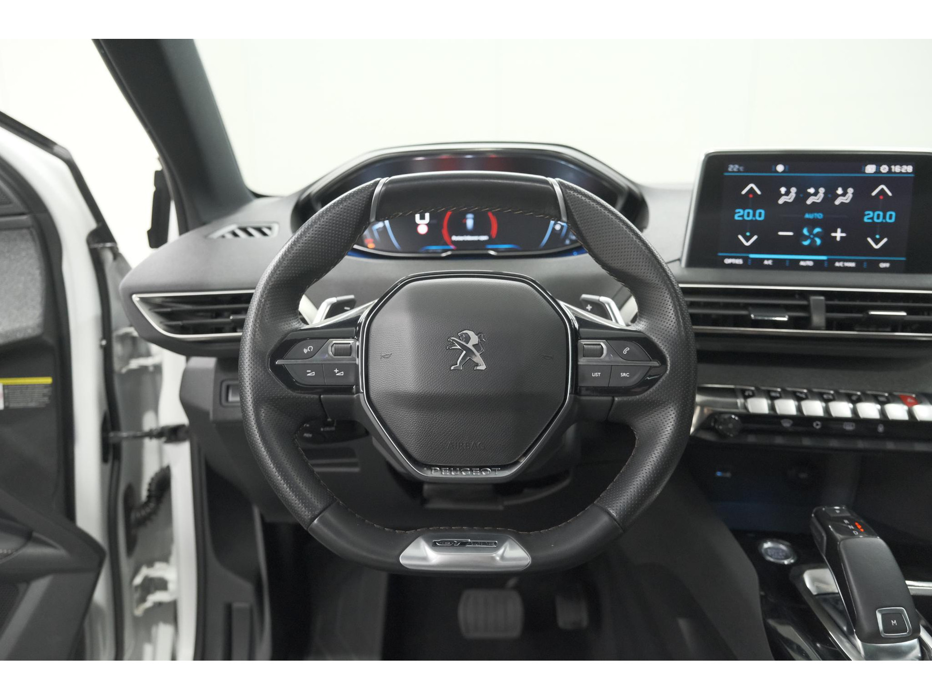 Peugeot 5008 PureTech 130 EAT8 GT-Line | Schuif-/Kanteldak | Trekhaak | Elektrische Kofferklep | Camera