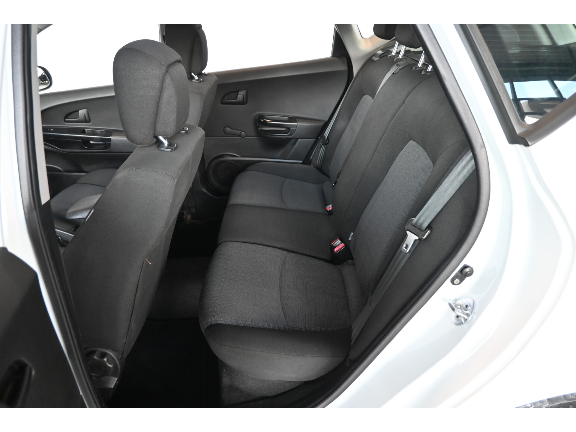 Kia cee'd 1.4 CVVT X-tra Airco Trekhaak Stoelverwarming All in Prijs! Inruil Mogelijk!