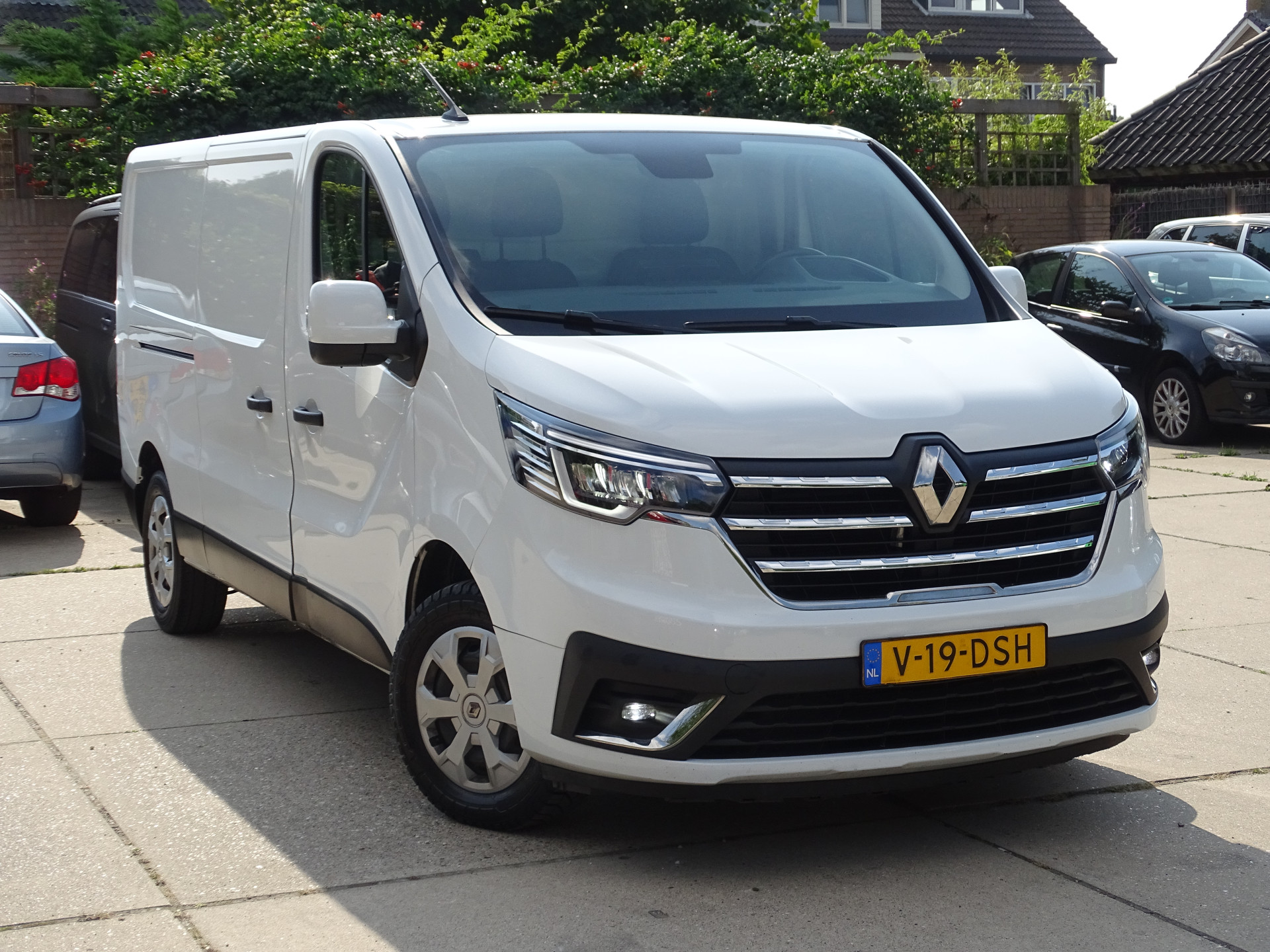 Renault Trafic 2.0 dCi L2H1