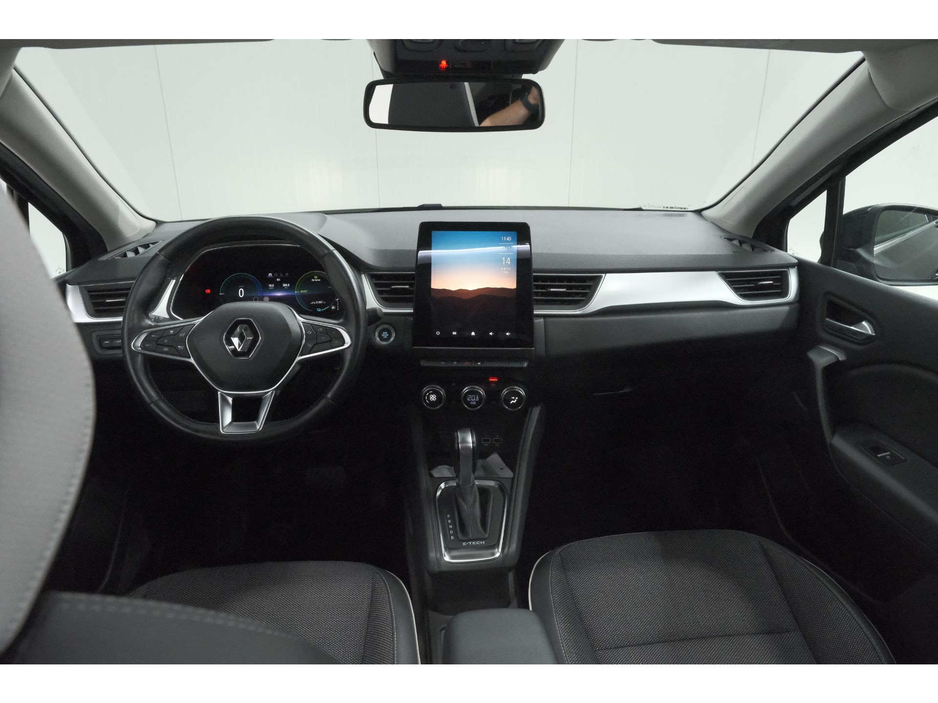 Renault Captur 1.6 E-Tech full hybrid 145 techno | Panoramadak | Camera | Adaptieve Cruise Control | 9.3 Inch Groot Scherm