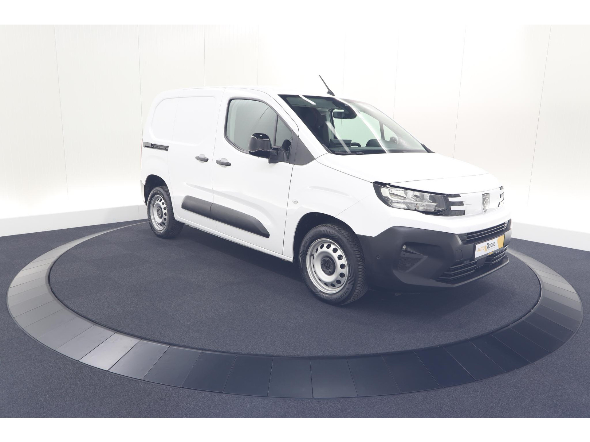 Peugeot Partner 1.5 BlueHDi 130 EAT8 S&S L1 | Trekhaak | Laadruimte-Pakket | Camera | Dodehoekdetectie
