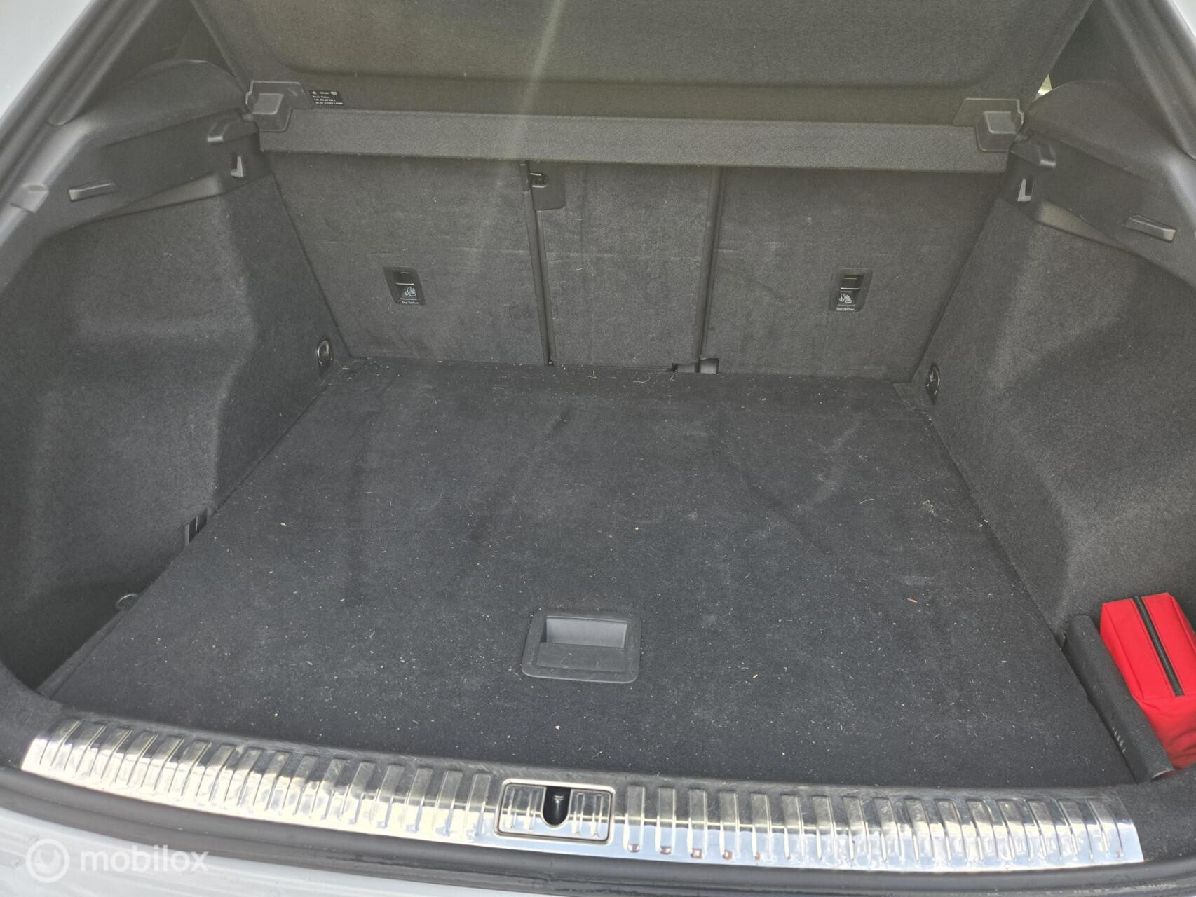 Audi Q3 35 TFSI S edition