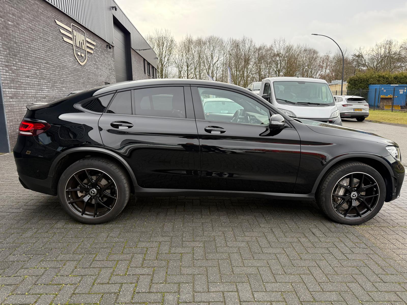 Mercedes-Benz GLC-klasse Coupé 300e 4MATIC Premium | 1E EIGENAAR | 3/6/12MND GARANTIE | DAB | LED | CARPLAY | SFEERVERLICHTING | CRUISE | CAMERA |