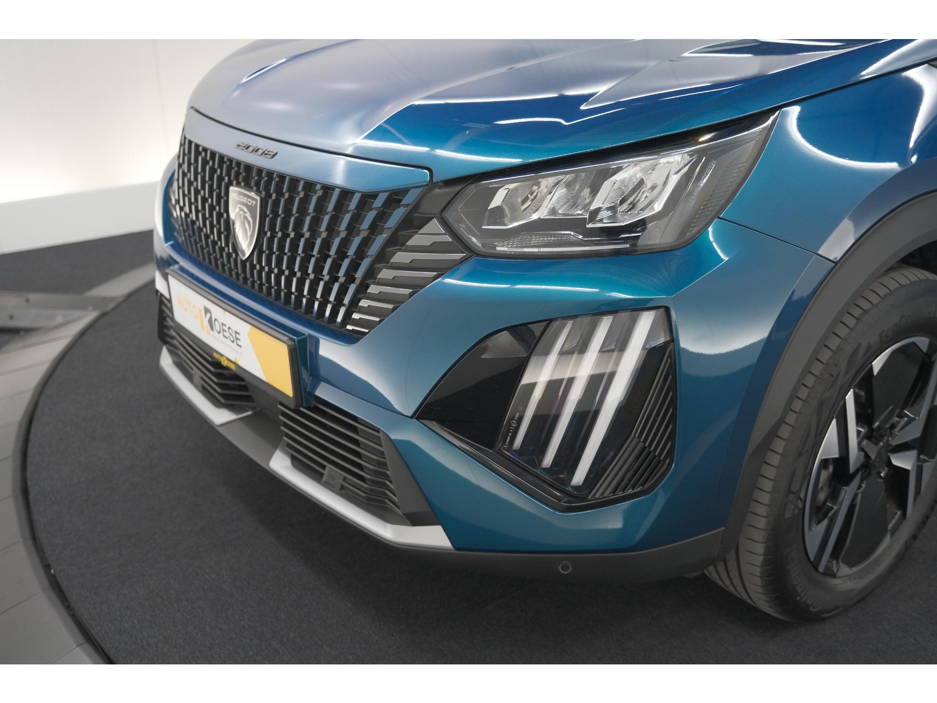 Peugeot e-2008 EV Allure Avantage 54 kWh | 11 KW Laadfunctie | Parkeersensoren | Apple Carplay