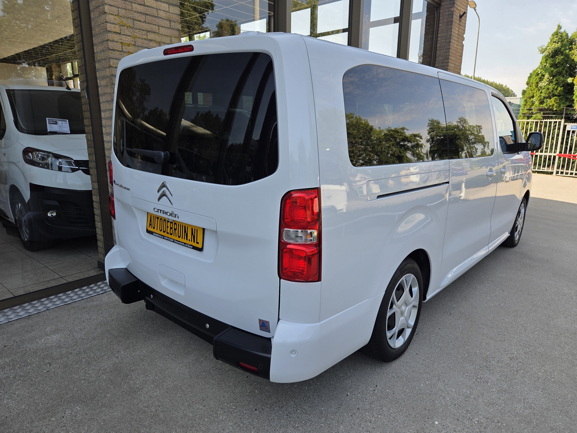 Citroën ë-SpaceTourer XL L3 75kWh Rolstoelauto / Rolstoelbus 7-Persoons met Bodemverlaging