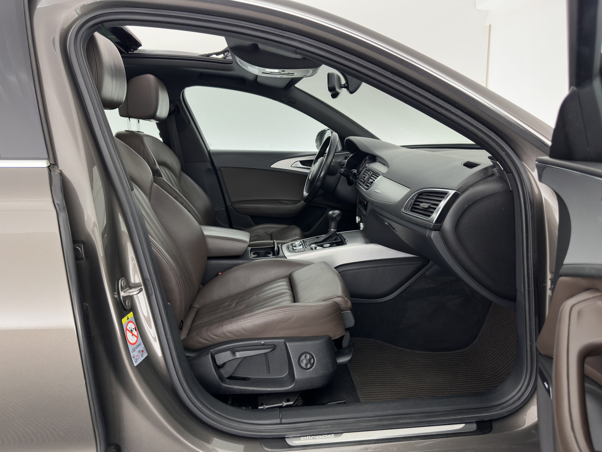 Audi A6 Allroad Quattro 3.0 TDI Aut. *PANO | LEATHER | BI-XENON | BOSE-SURROUND-SYSTEM |  NAVI-FULLMAP | HEATED-COMFORTSEATS | ECC | AIRSUSPENSION | PDC | CRUISE | 18''ALU*