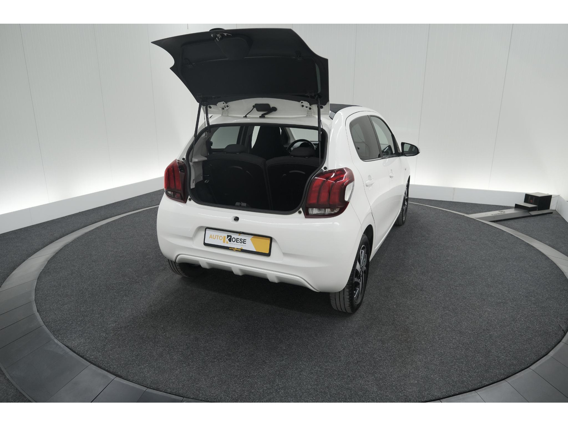 Peugeot 108 1.0 e-VTi Allure TOP! | Elektrisch Vouwdak | Camera | Navigatie | Climate Control
