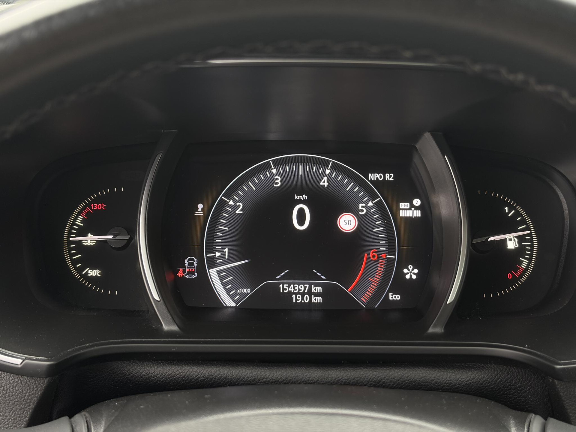 Renault Mégane Estate 1.2 TCe Bose ✓2 Eigenaar✓Pano✓Camera✓Net beurt gehad✓Navi✓Keyless✓Clima✓Cruise✓Leder✓131pk✓Pdc V+A✓6 Bak✓Rijstrooksensor✓Dodehoeksensor✓17'' Lm velgen✓N.A.P✓Apk tot 09-2027