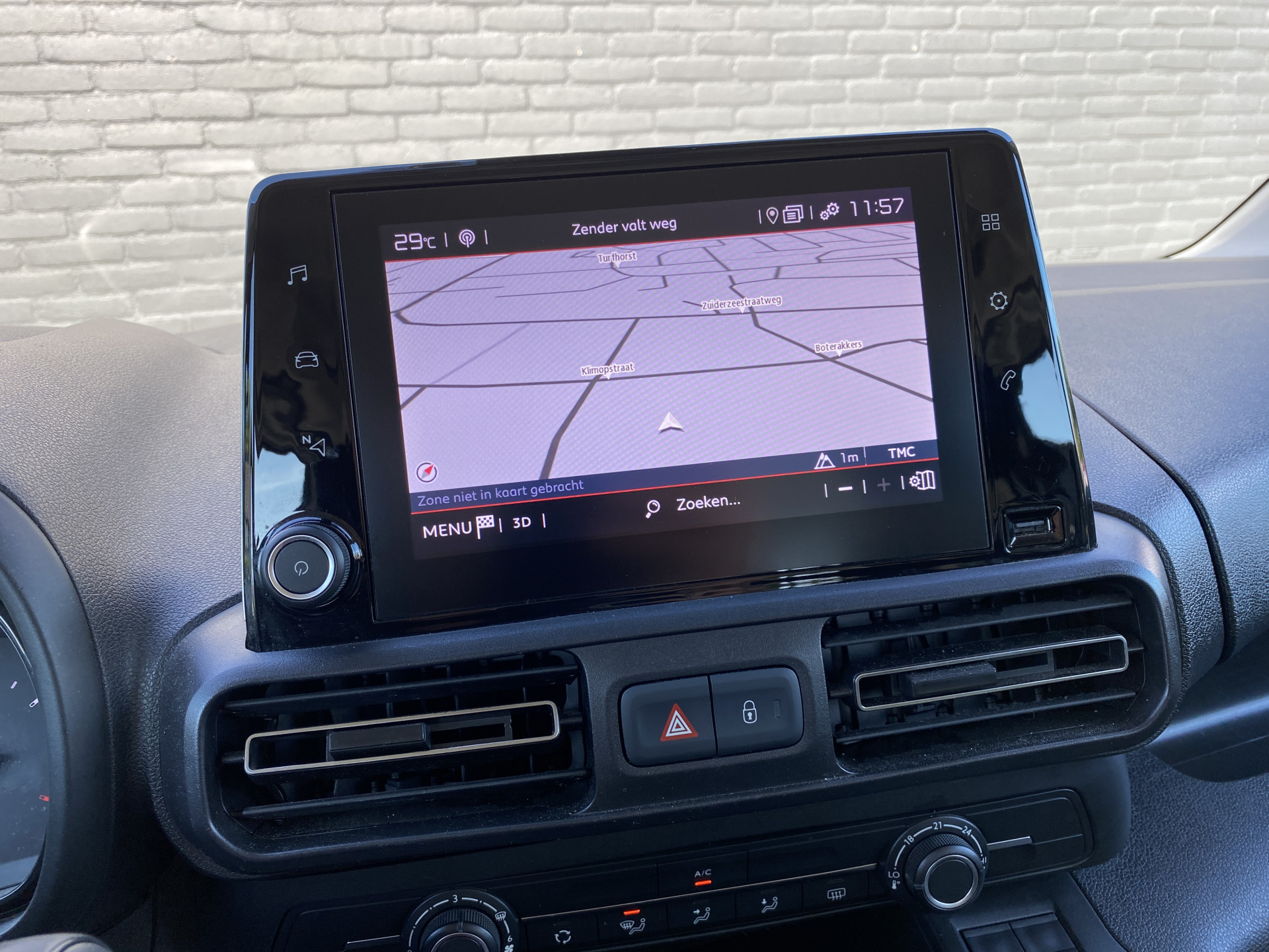 Citroën Berlingo 1.2 PureTech Feel | dealer onderh. | navigatie | cruise control | airco | parkeersensoren | all season banden