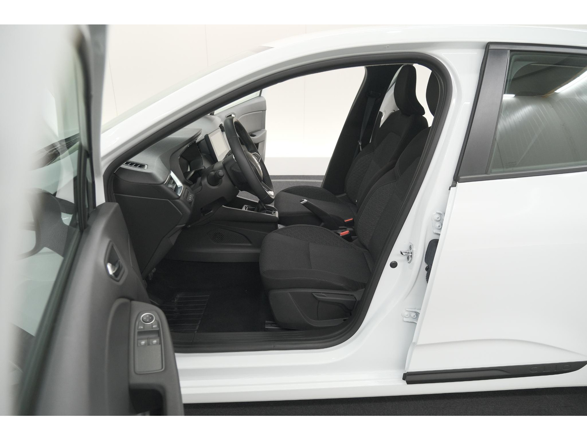 Renault Clio TCe 90 Equilibre | Parkeersensoren | Apple Carplay | Cruise Control | Airco