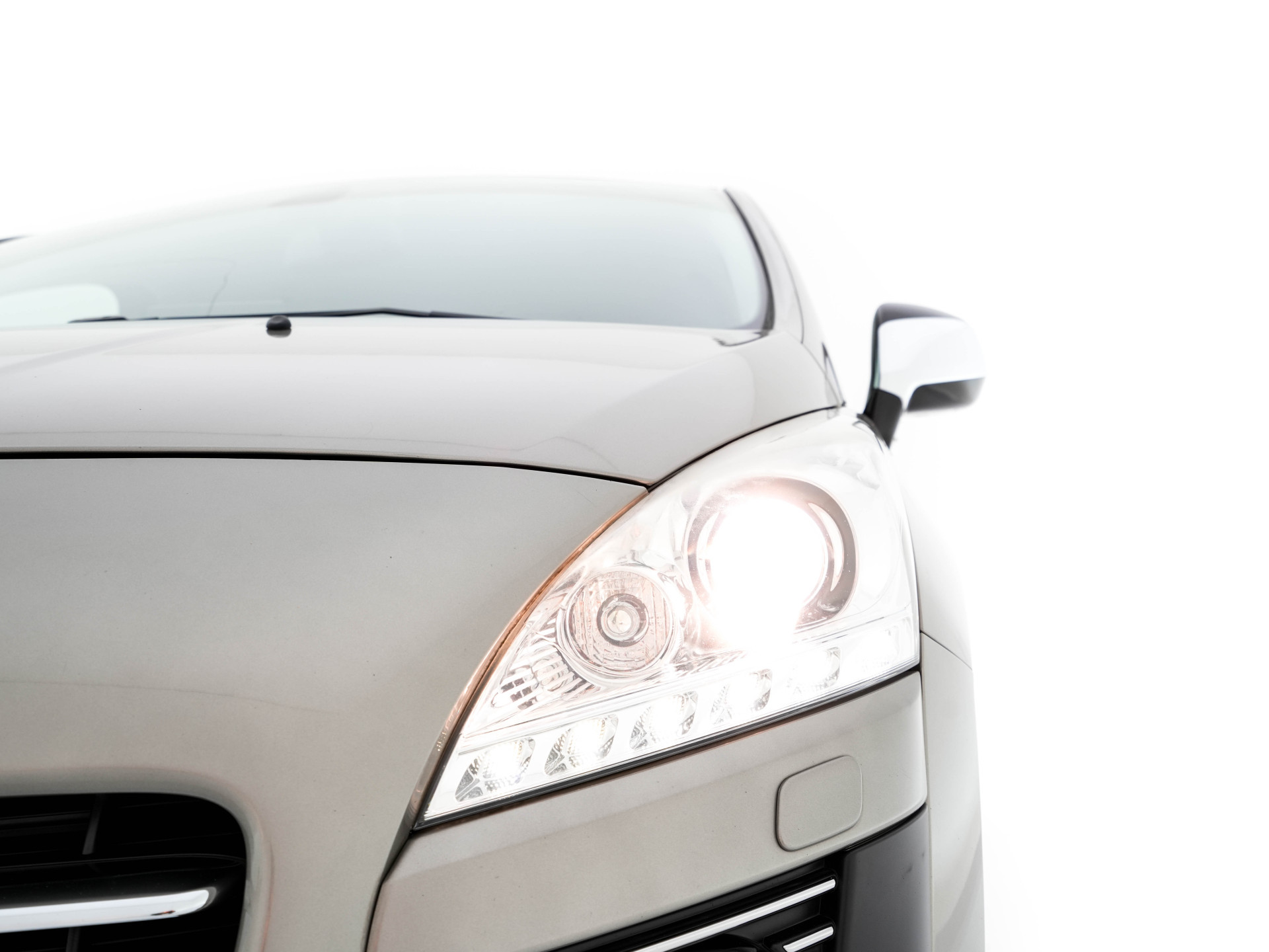 Peugeot 3008 2.0 HDiF HYbrid4 Aut. *NAVI-FULLMAP | COMFORT-SEATS | ECC | SHIFT-PADDLES | PDC | CRUISE | 16''ALU*